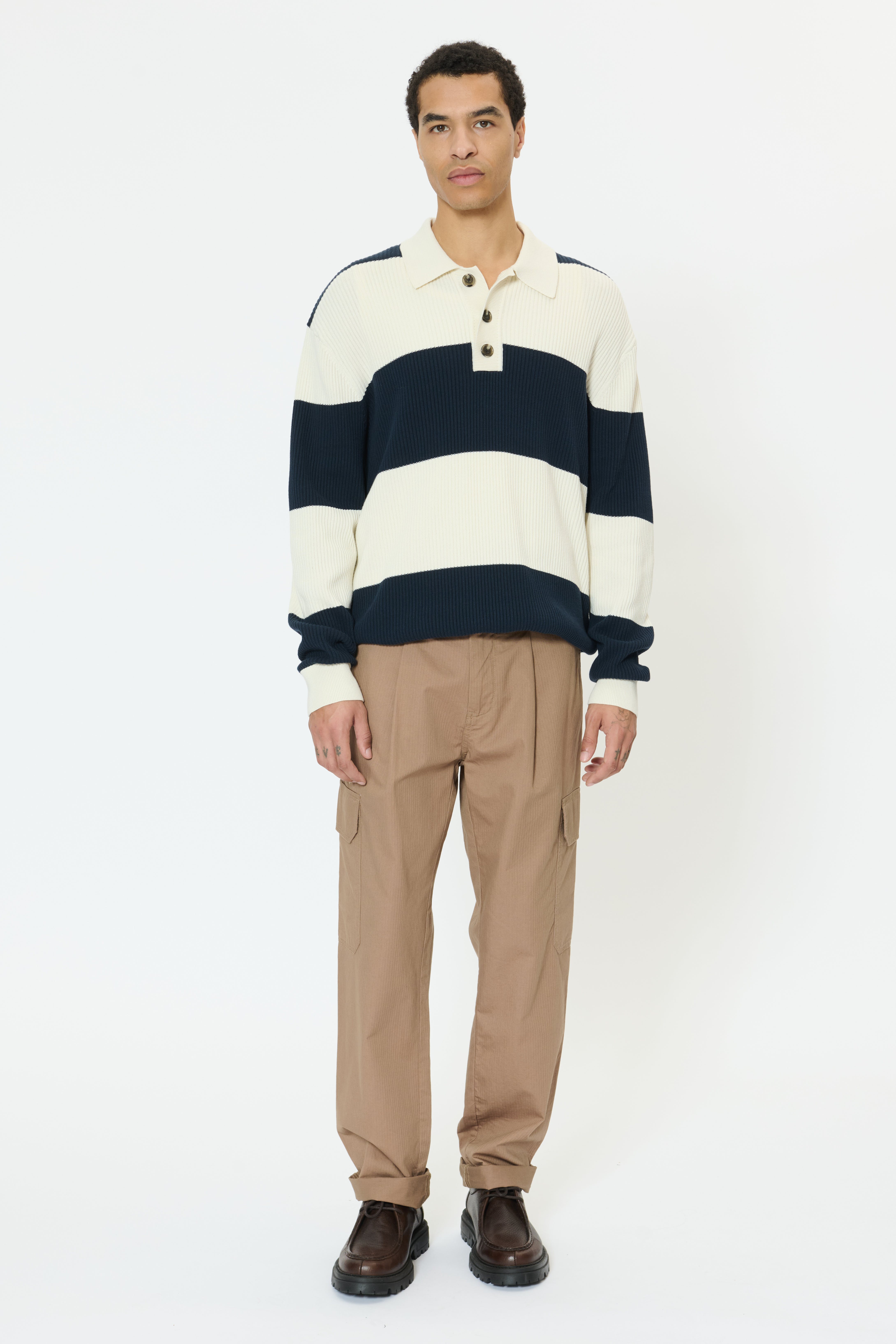 MArugbo Pullover LOOKBOOK FRONT 30208962-194011