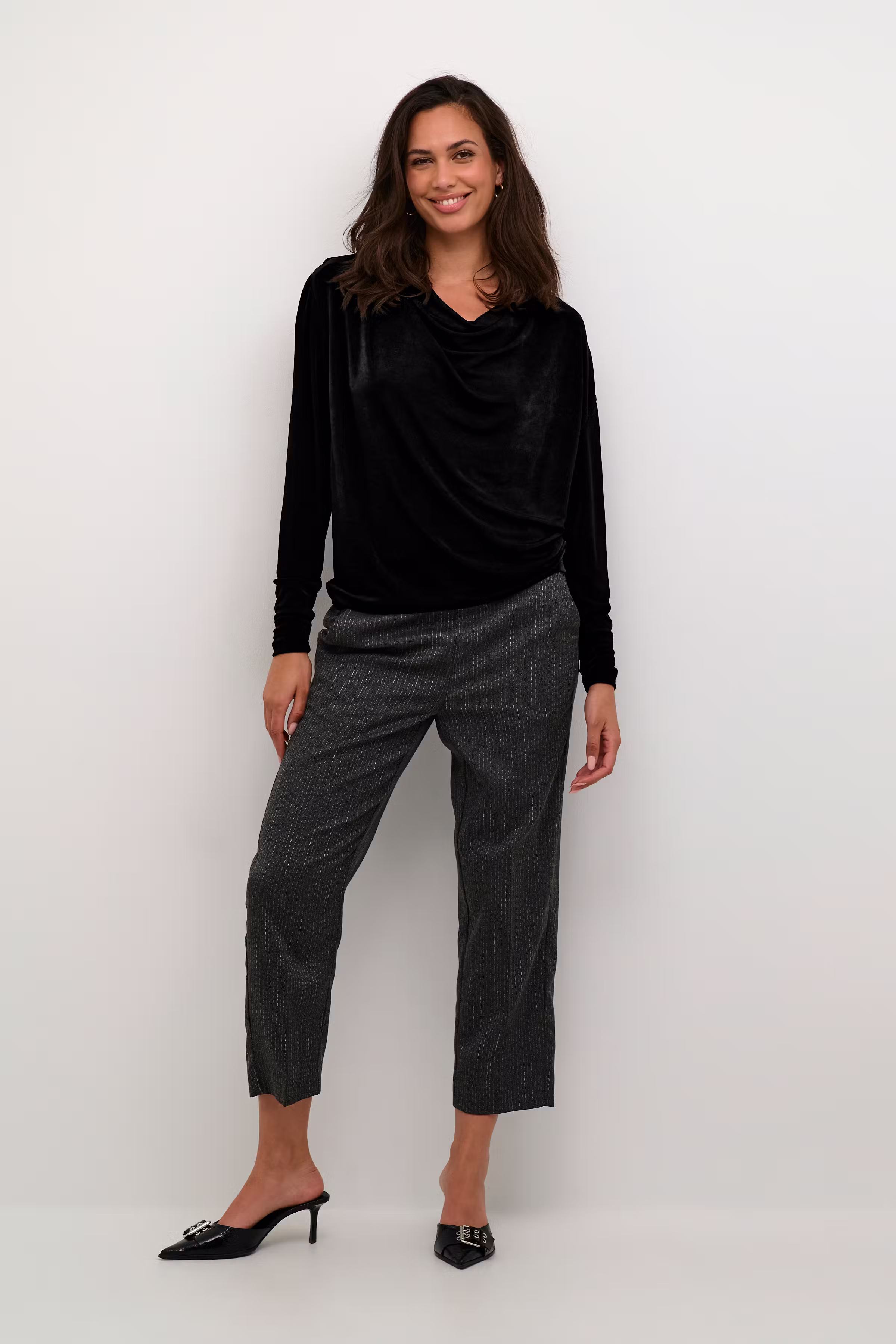 KAgina Bluse LOOKBOOK FRONT 10509321-100121