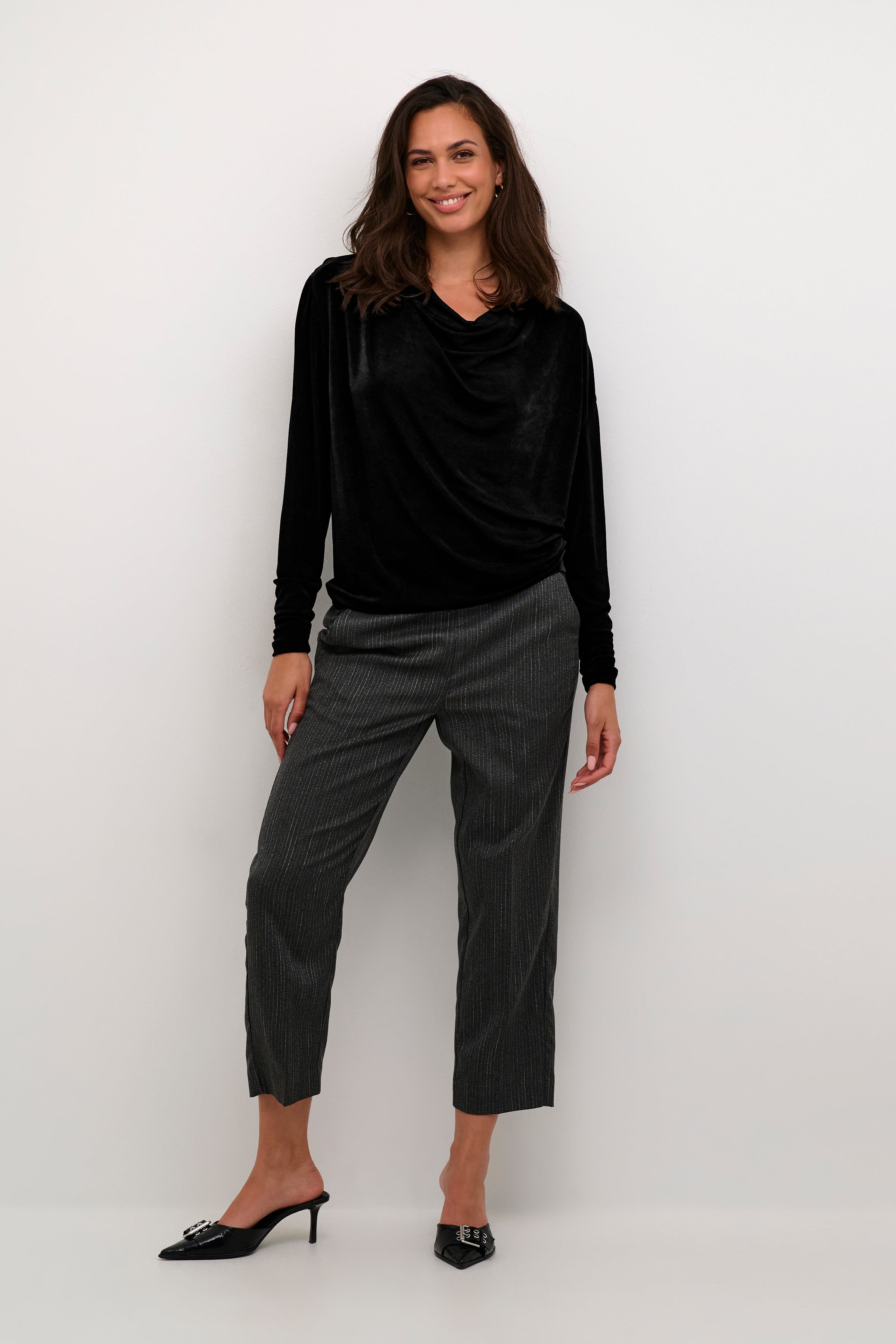 KAgina Bluse LOOKBOOK FRONT 10509321-100121