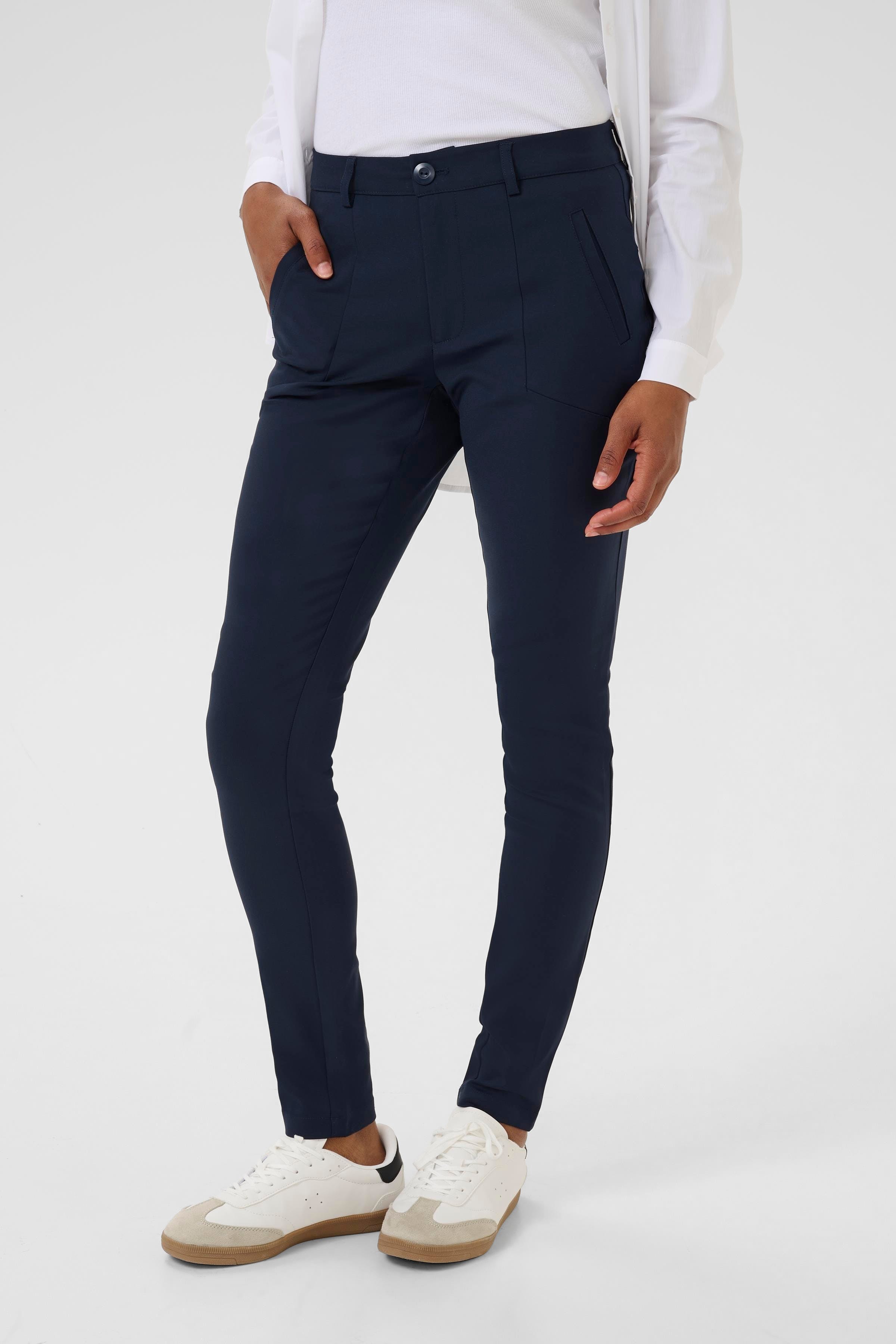 Vera Bukser LOOKBOOK FRONT 550677-52737