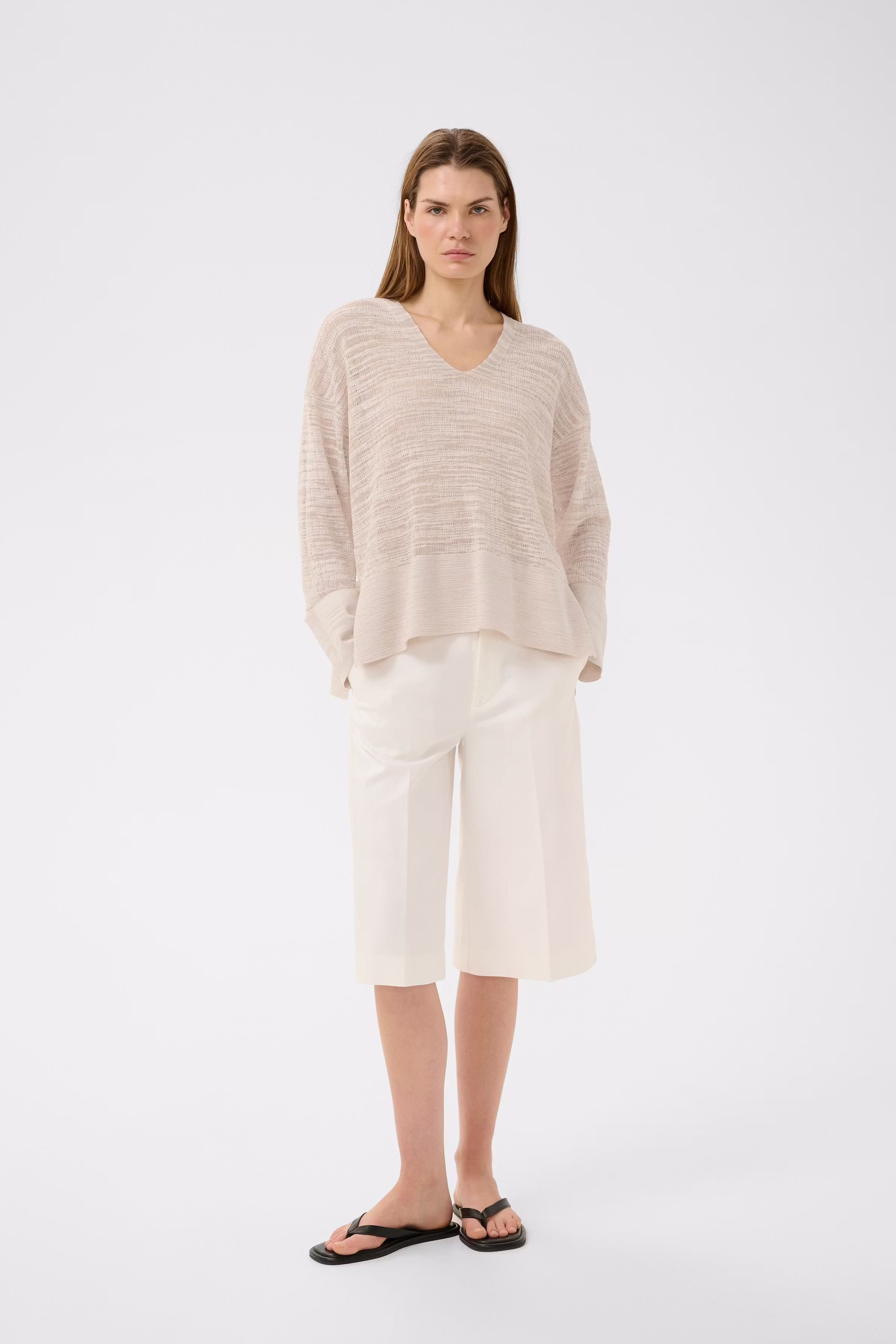 NITAIW Pullover LOOKBOOK FRONT 30112519-300597