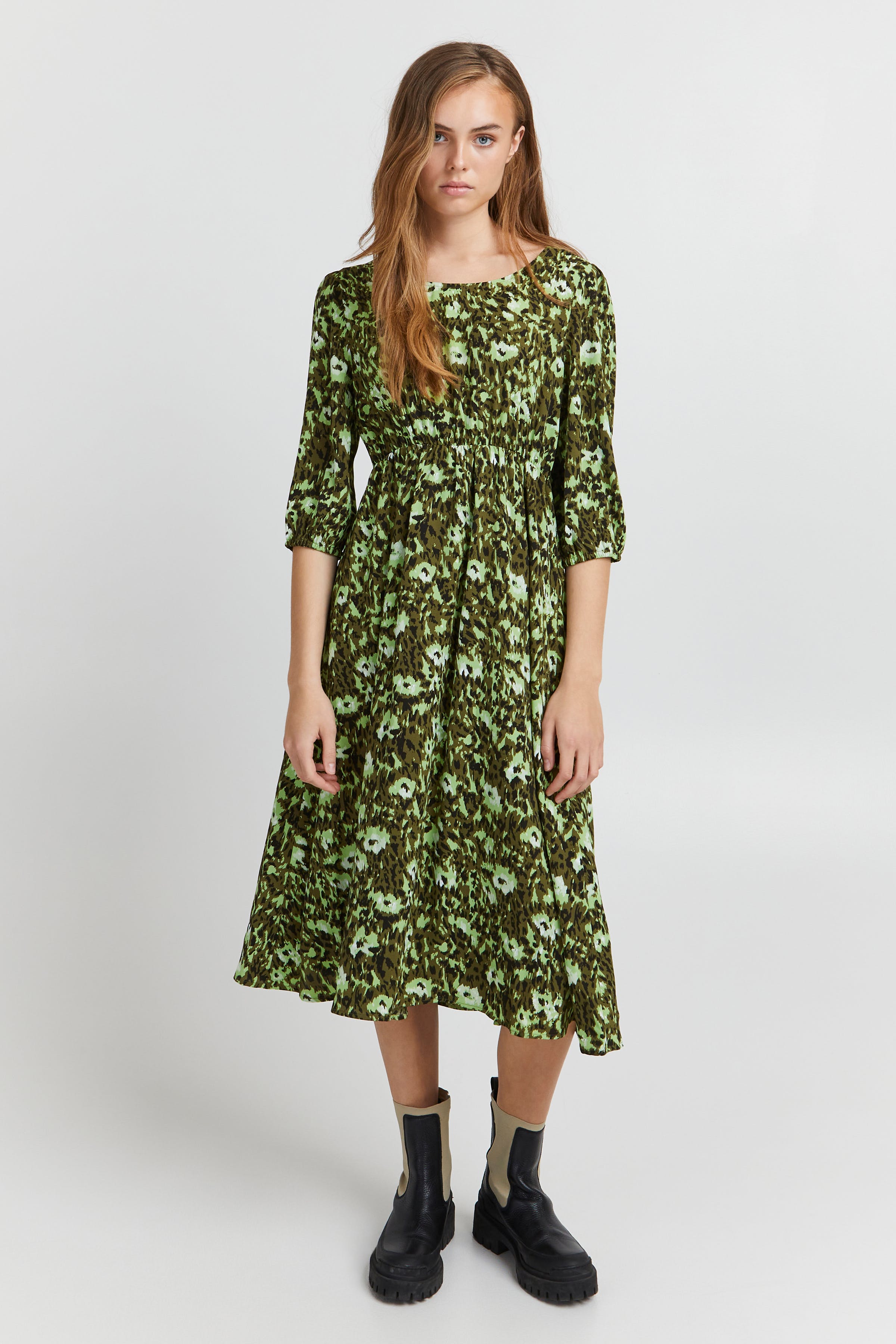 IXKAPI Dress LOOKBOOK FRONT 20118509-150525