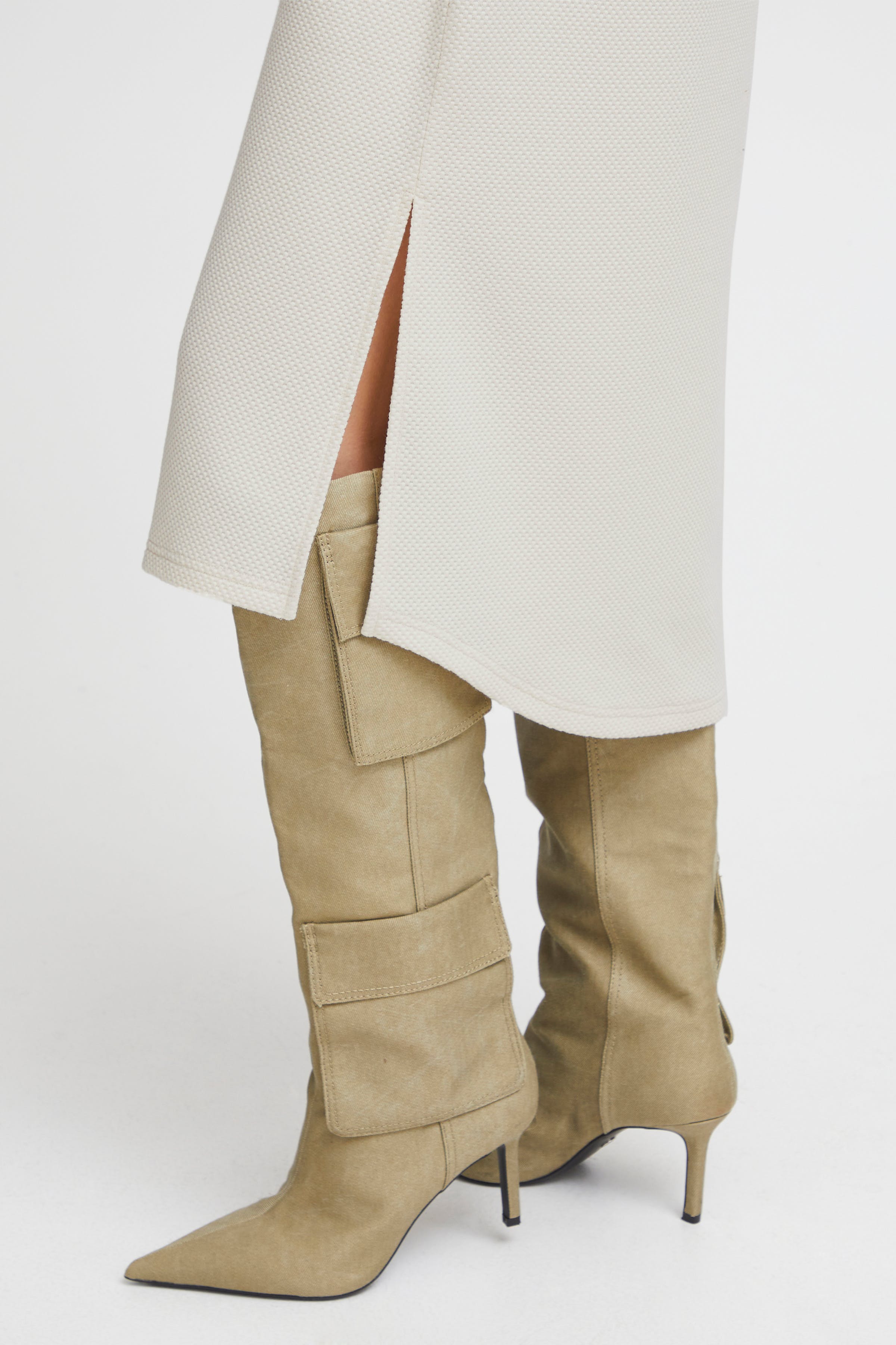 BYROMO Kleid LOOKBOOK DETAIL 20814408-130905