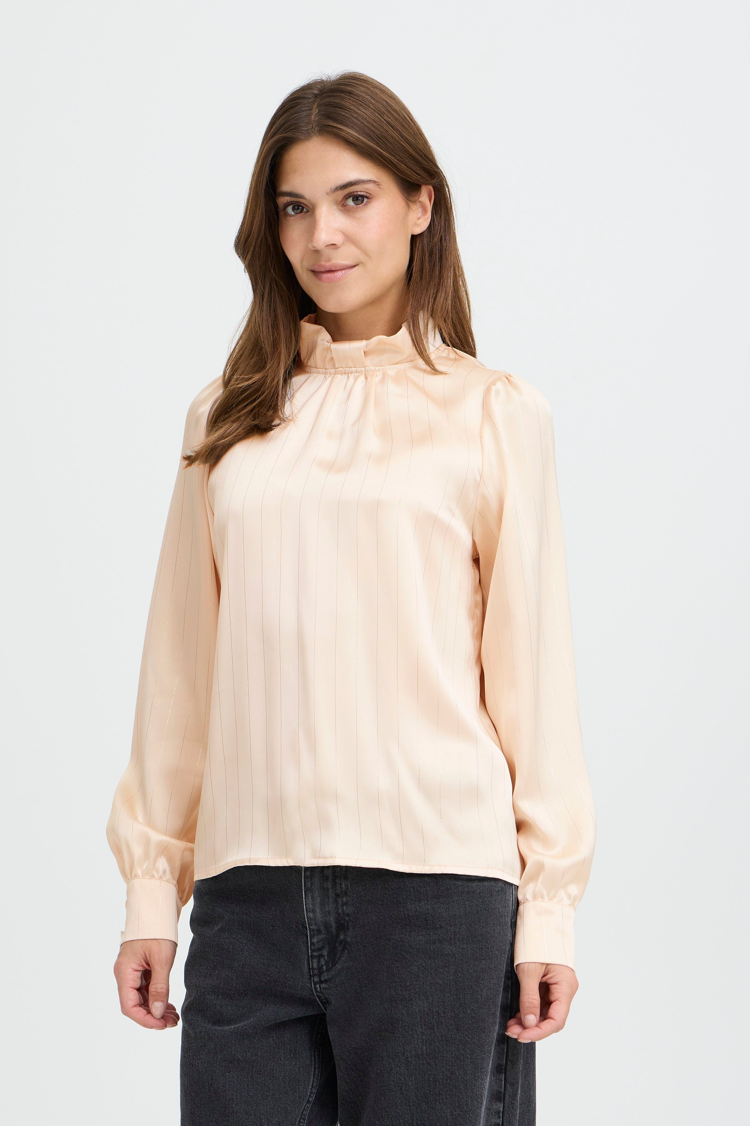 PZDOROTA Bluse LOOKBOOK FRONT 50210178-161305