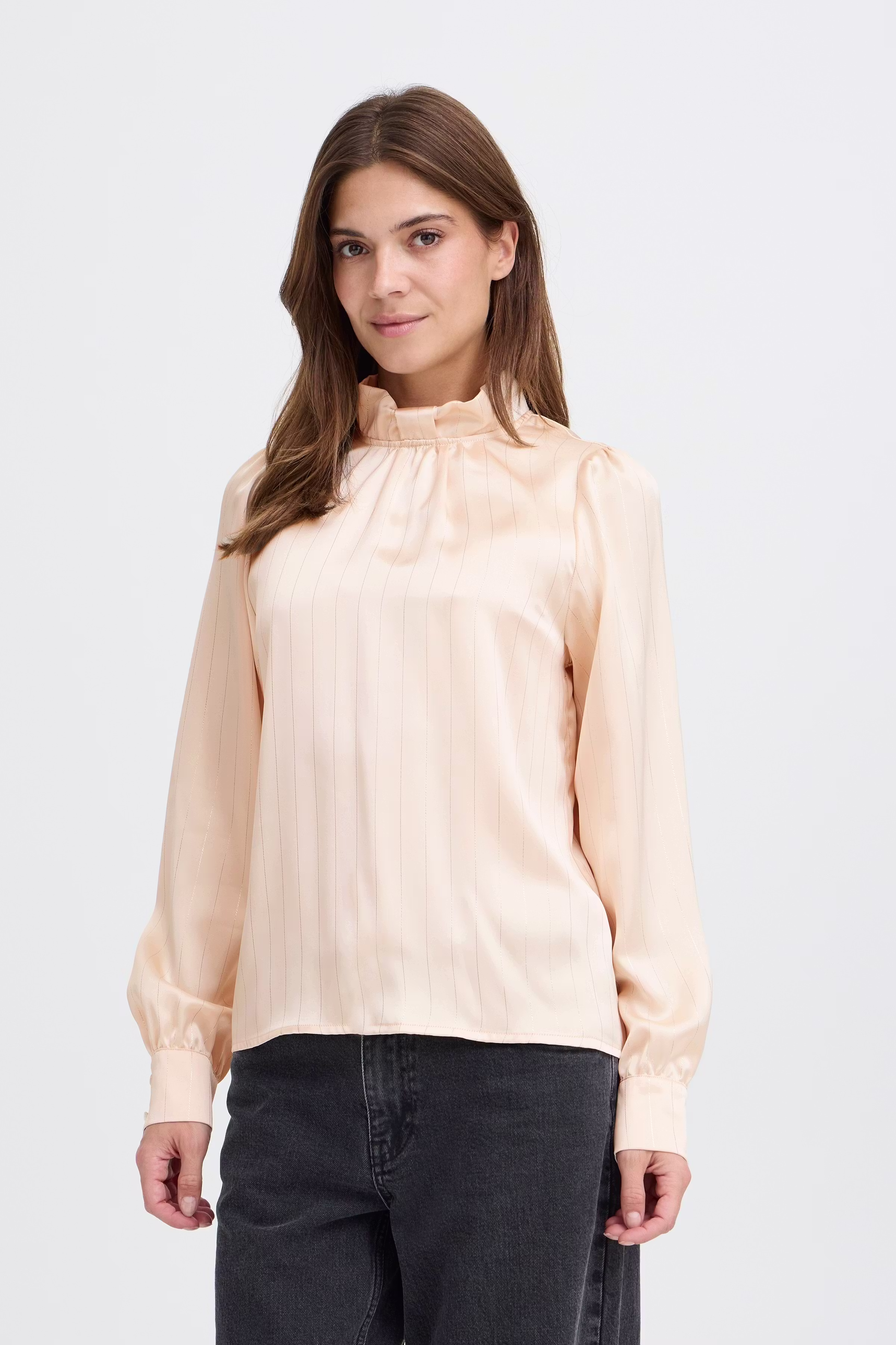 PZDOROTA Bluse LOOKBOOK FRONT 50210178-161305