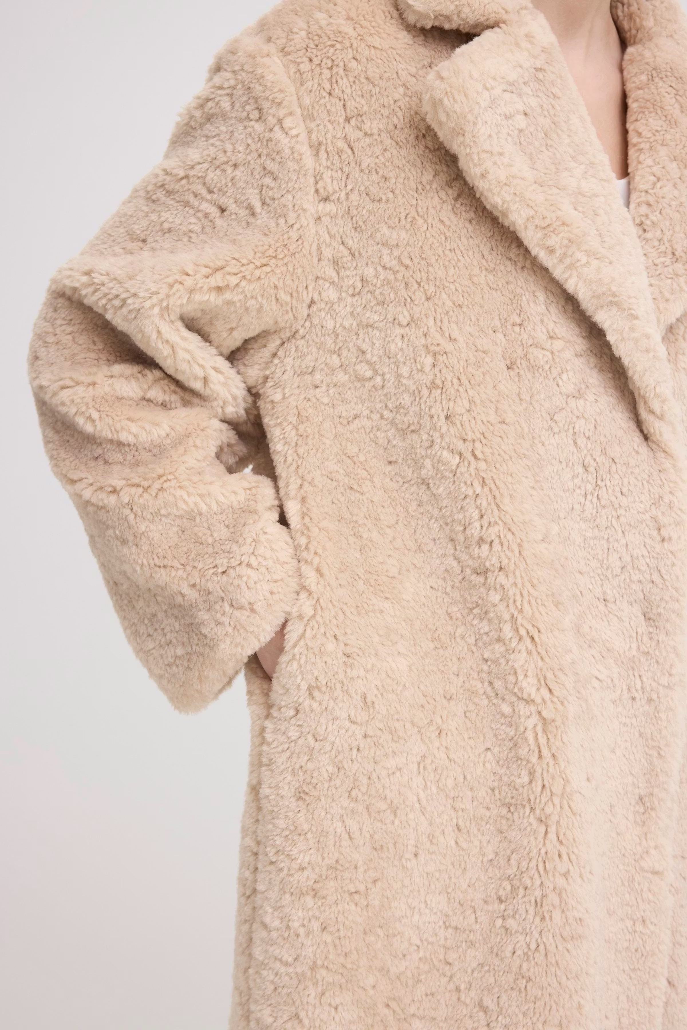 IHHIZALA Yttertøy LOOKBOOK DETAIL 20123071-204551