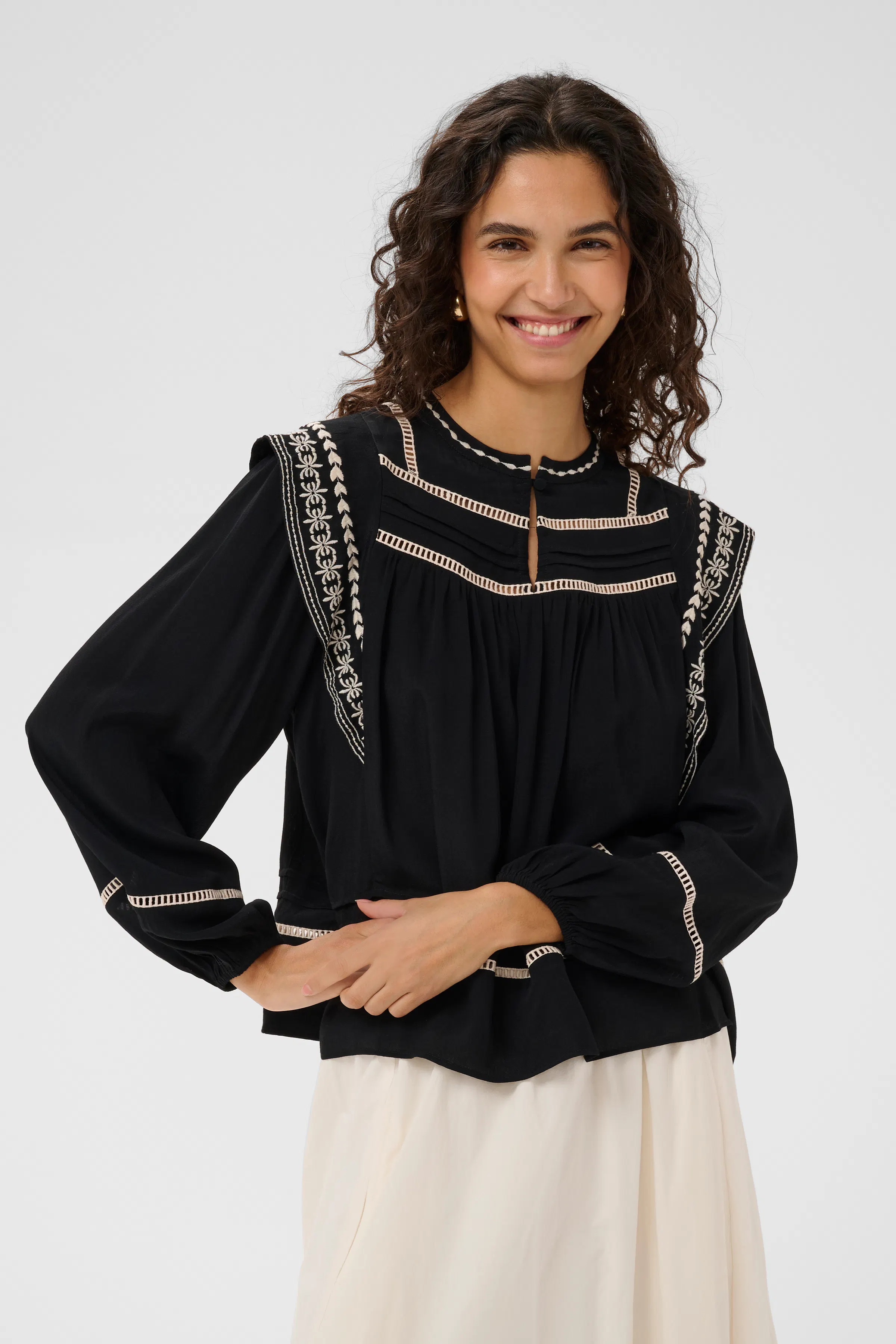 RosaliaSZ Shirt LOOKBOOK FRONT 30515051-193911