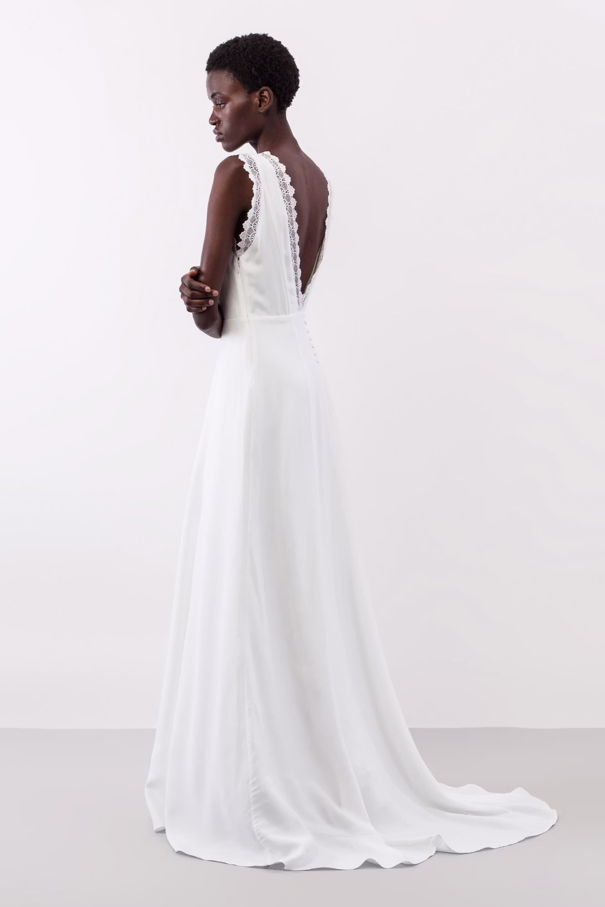IOMay Kleid LOOKBOOK BACK 30600254-WH010