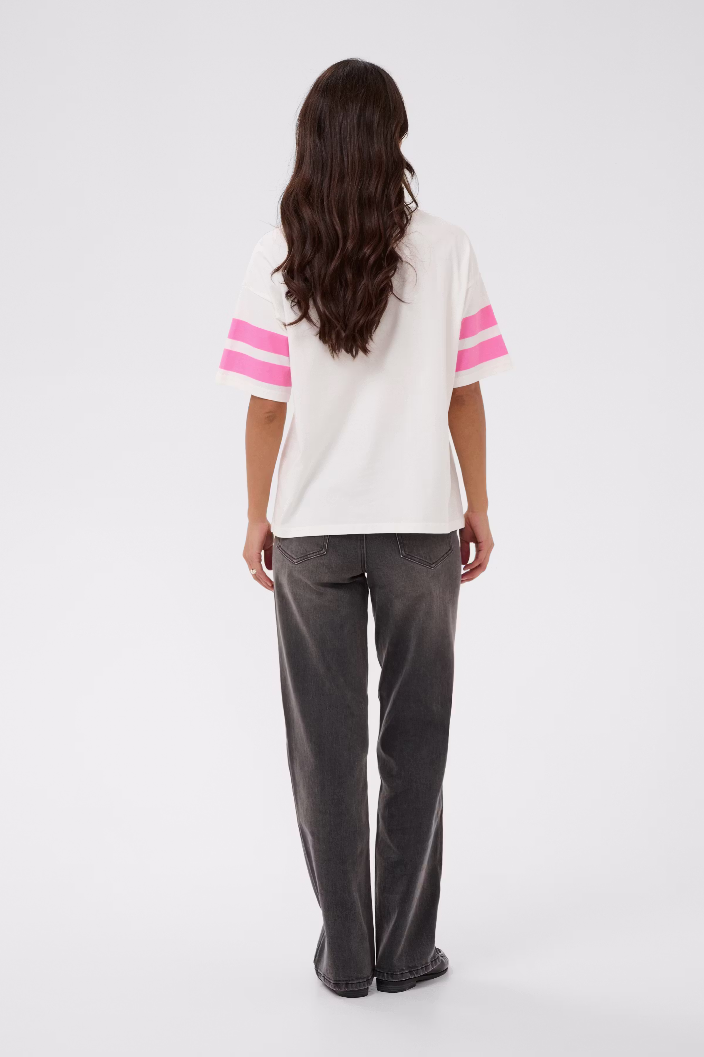 KAhally T-shirt LOOKBOOK BACK 10511173-109380