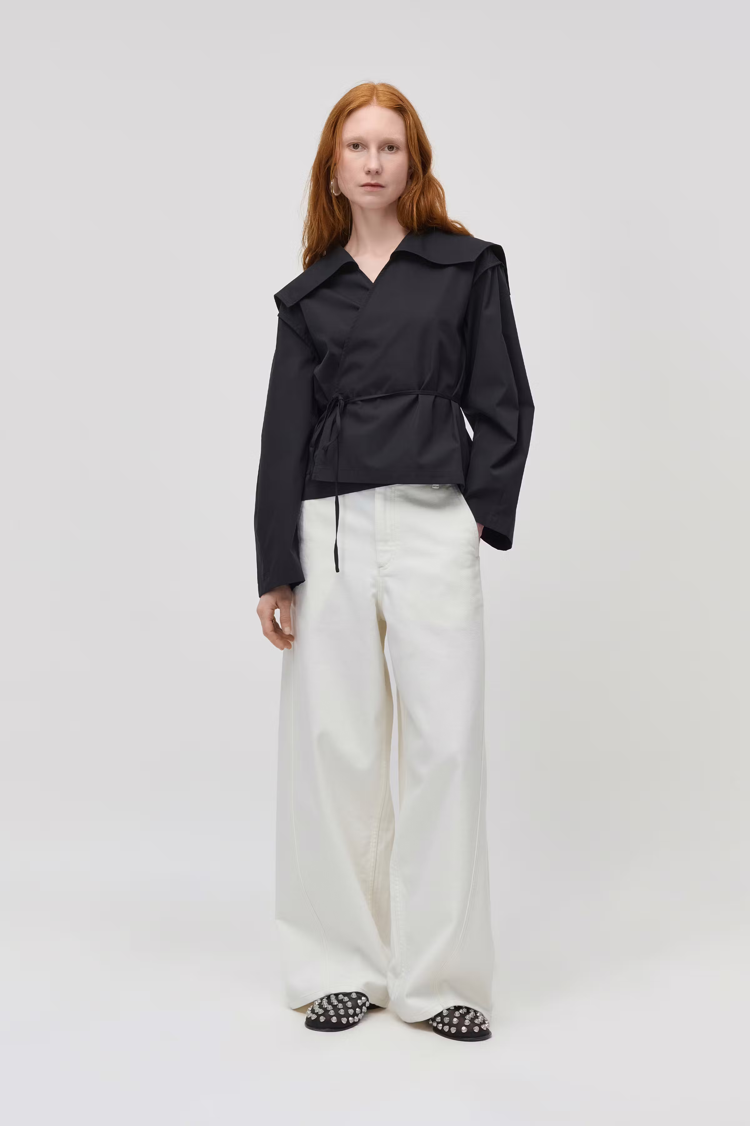 EDWINA Blouse LOOKBOOK FRONT 30600579-BK999