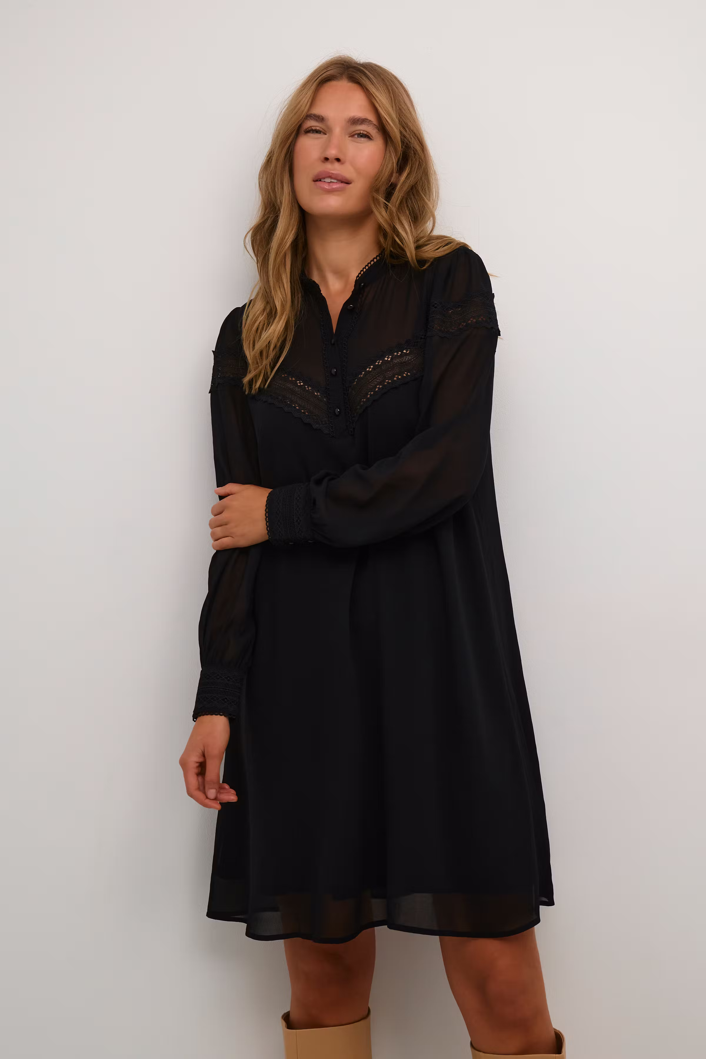 KAtilde Kjole LOOKBOOK FRONT 10508421-100121