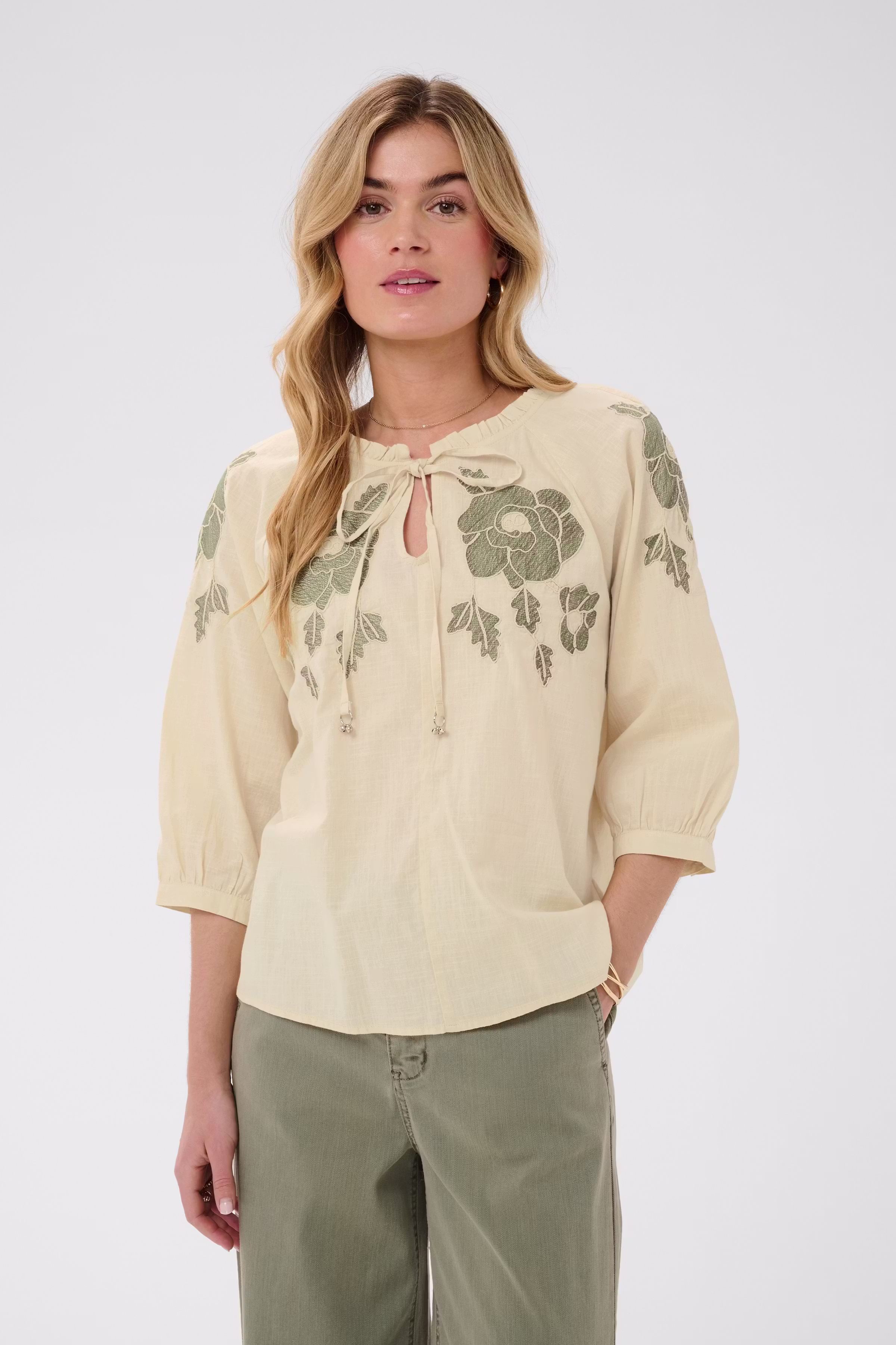 CRZosa Blouse LOOKBOOK FRONT 10615136-131008