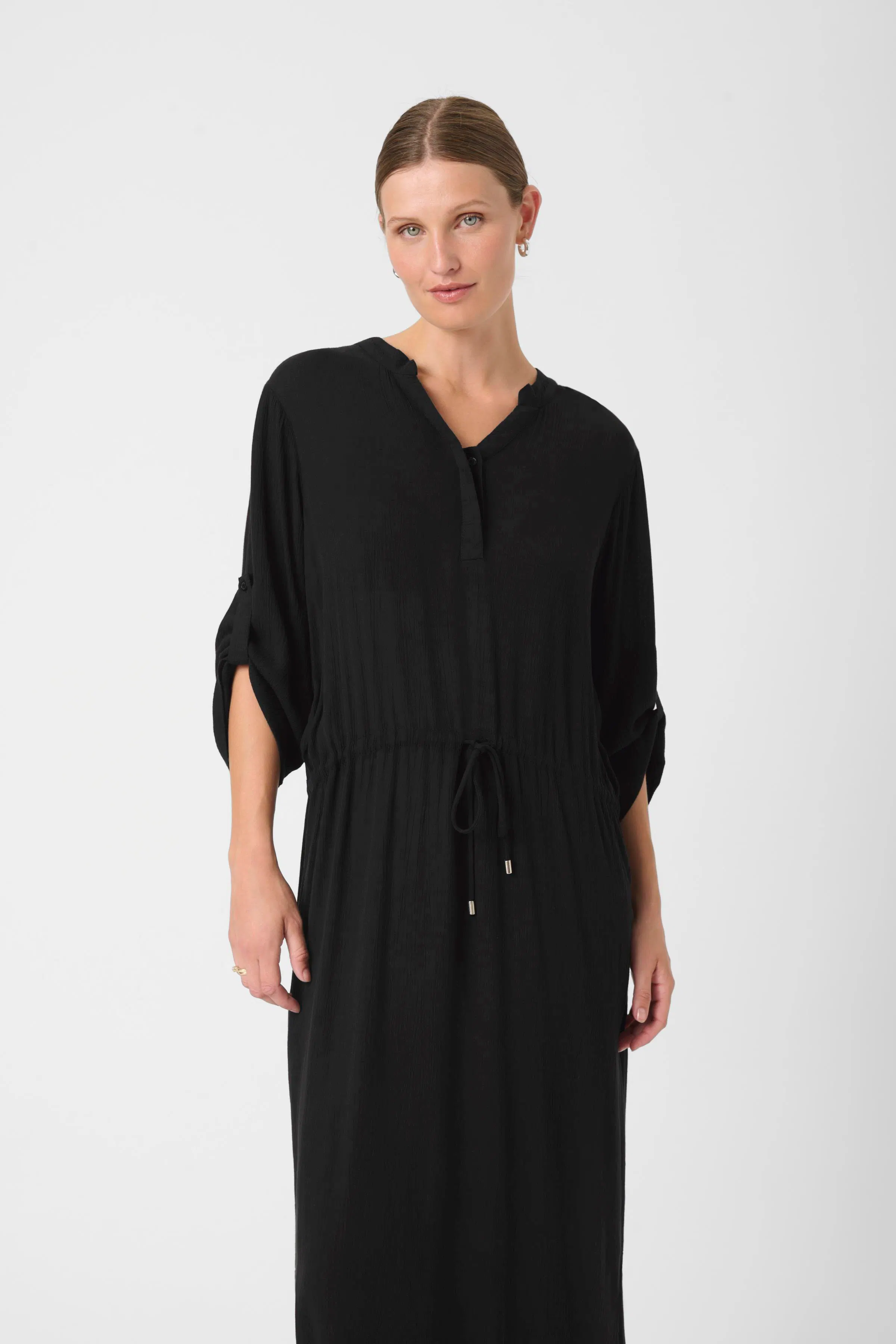 Zaya Dress LOOKBOOK FRONT 30403113-40050