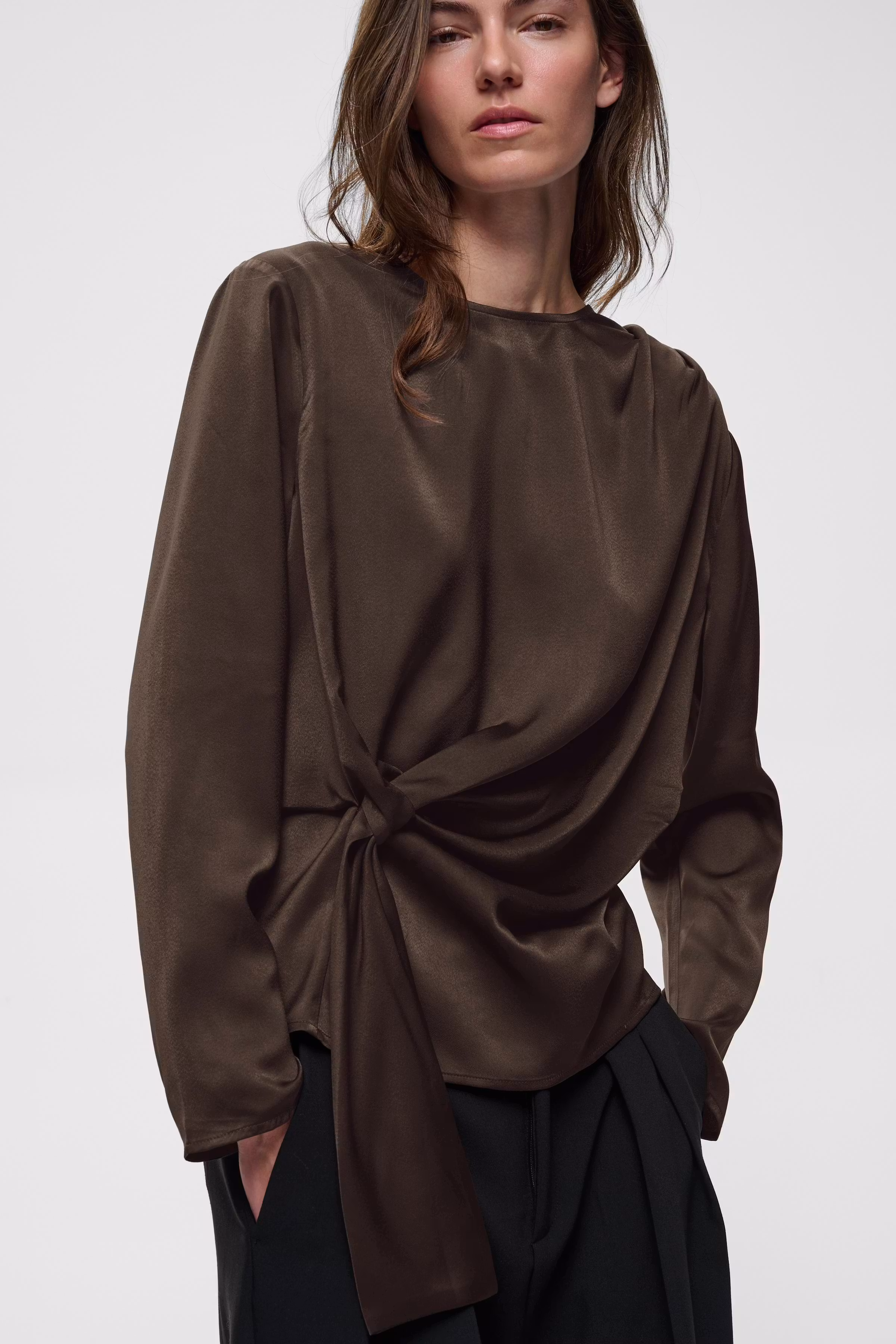 SATINEIW Blouse LOOKBOOK DETAIL 30113429-191109
