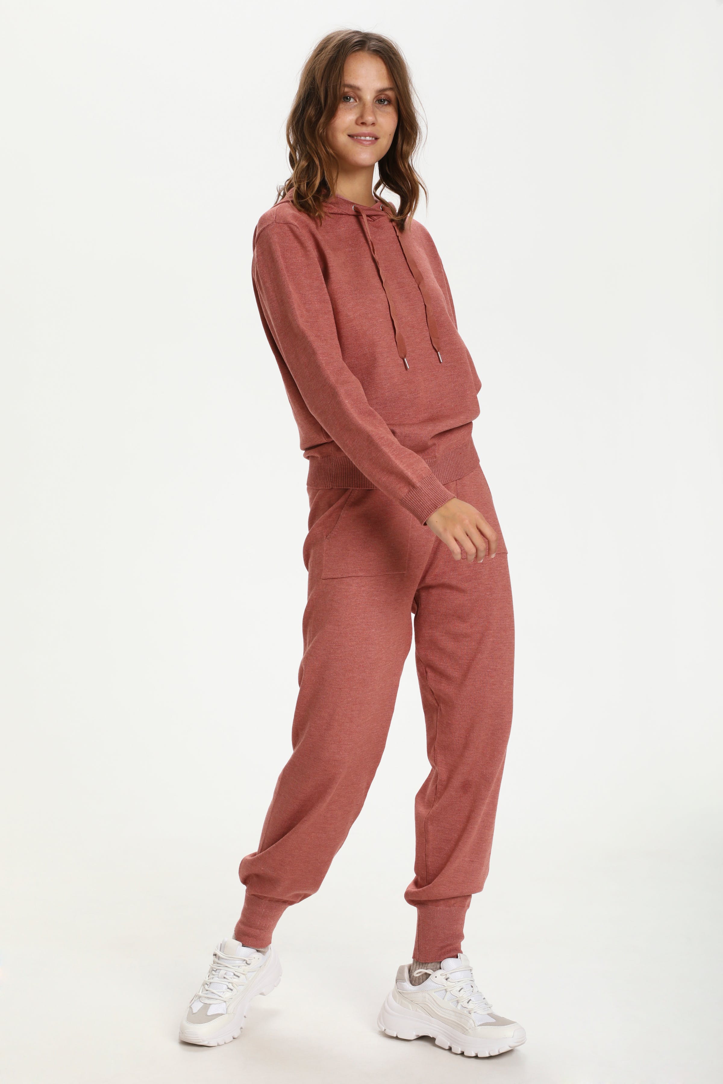 AdithaSZ Pullover

 LOOKBOOK FRONT 30511238-1714241