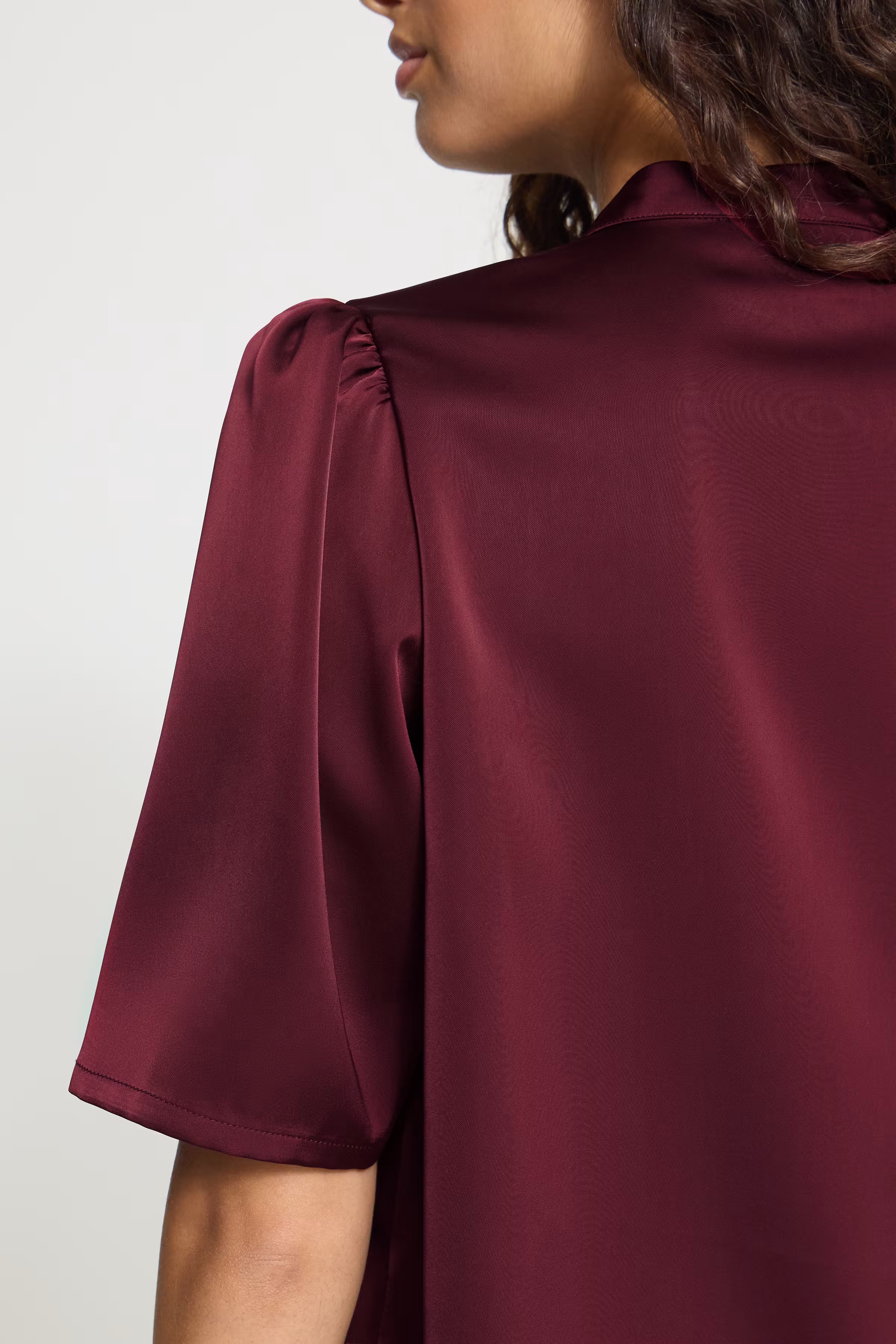 IHLETTA Skjorte LOOKBOOK DETAIL 20126739-191522