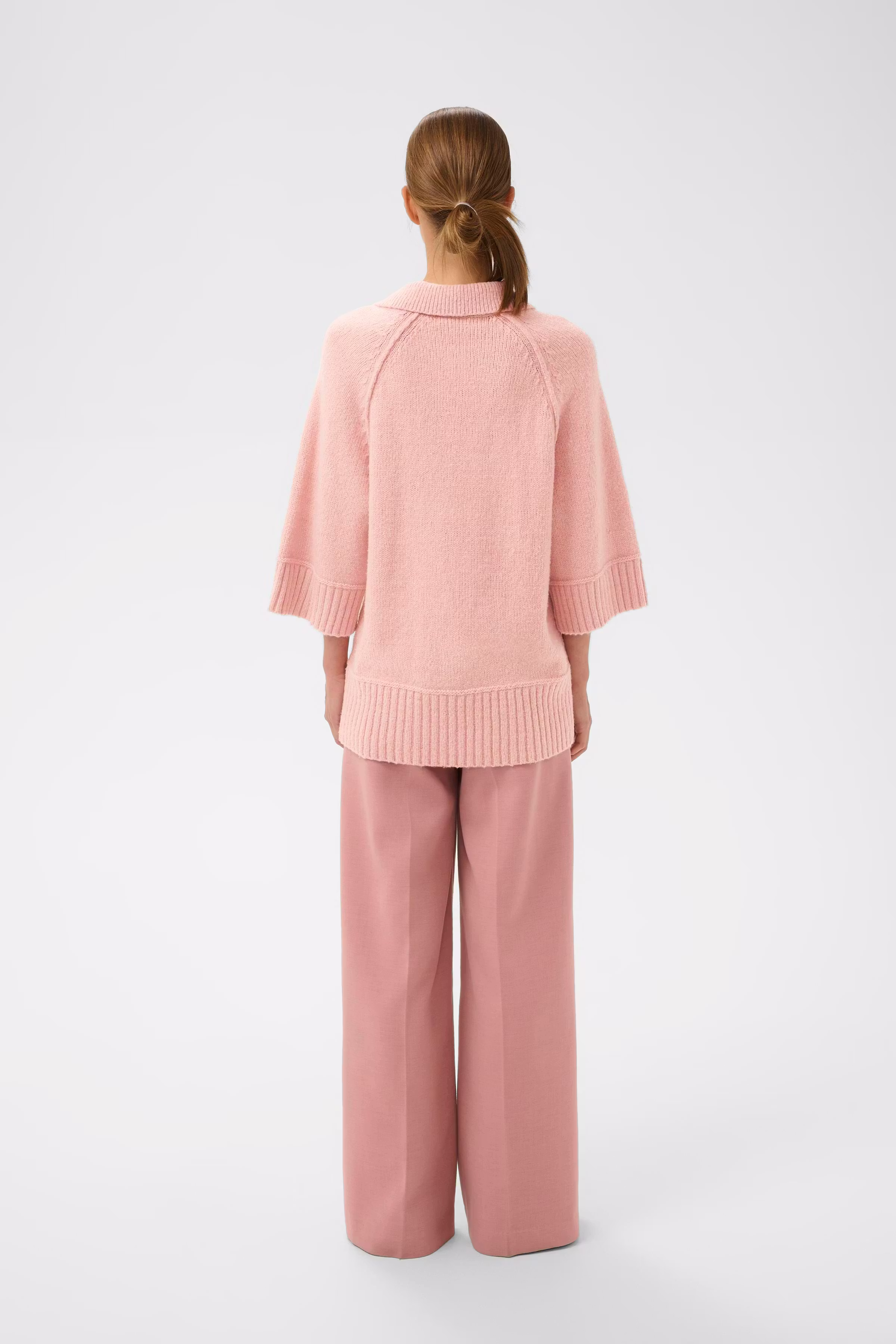 NUMAIW Pullover LOOKBOOK BACK 30112155-151607