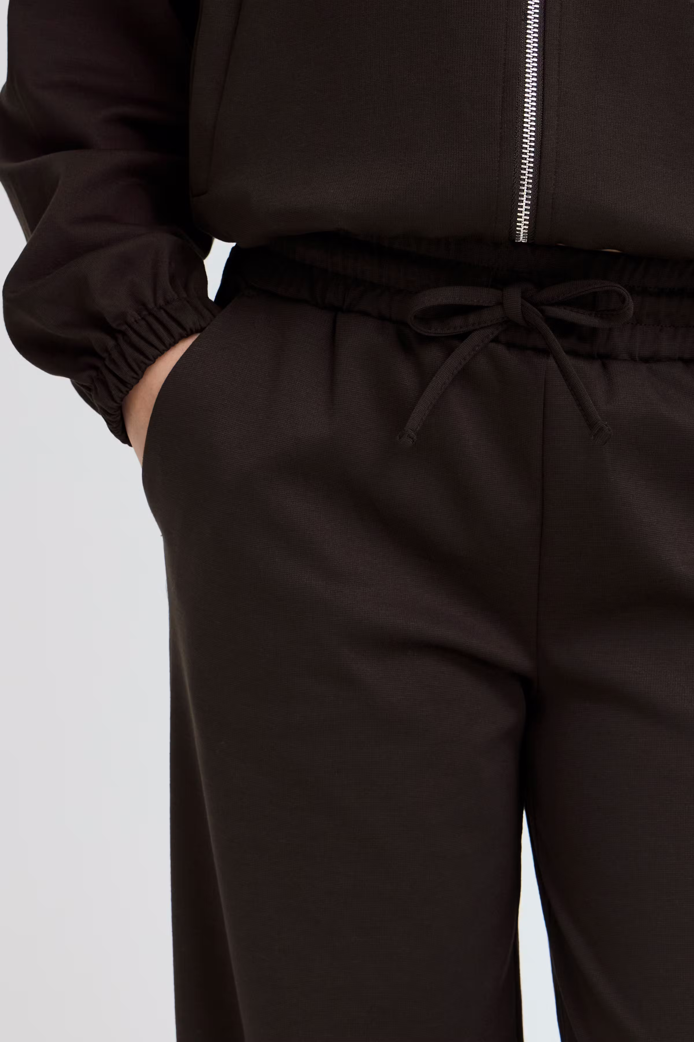 IHKATE Bukser LOOKBOOK DETAIL 20127103-191109