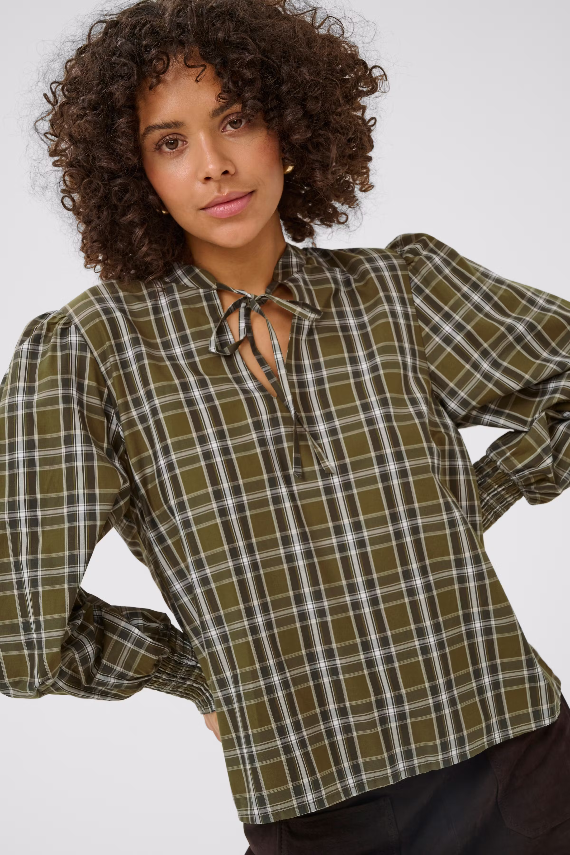 KAchris Blouse LOOKBOOK DETAIL 10511039-108755