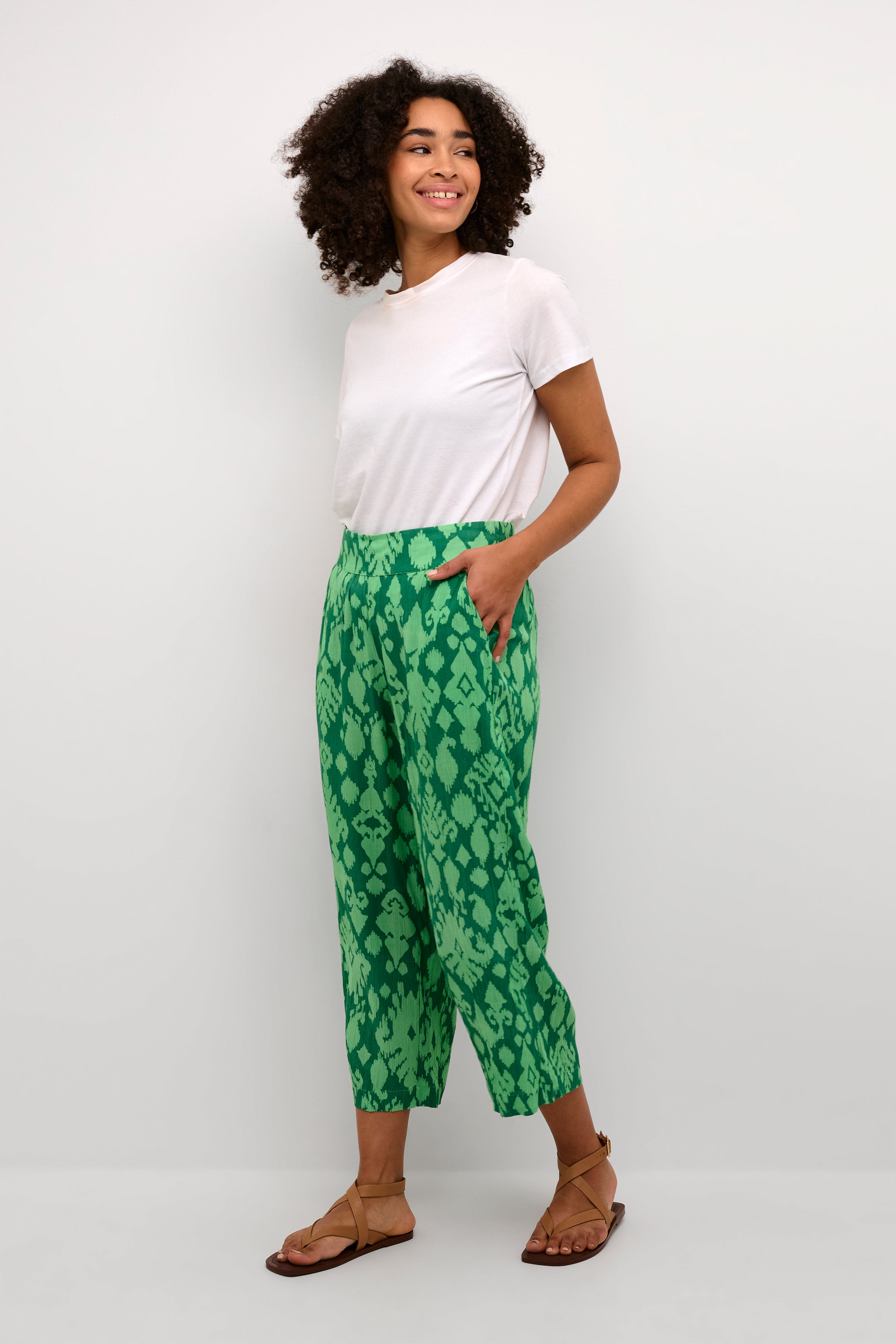 BPulla Trousers LOOKBOOK FRONT 10590456-106048B