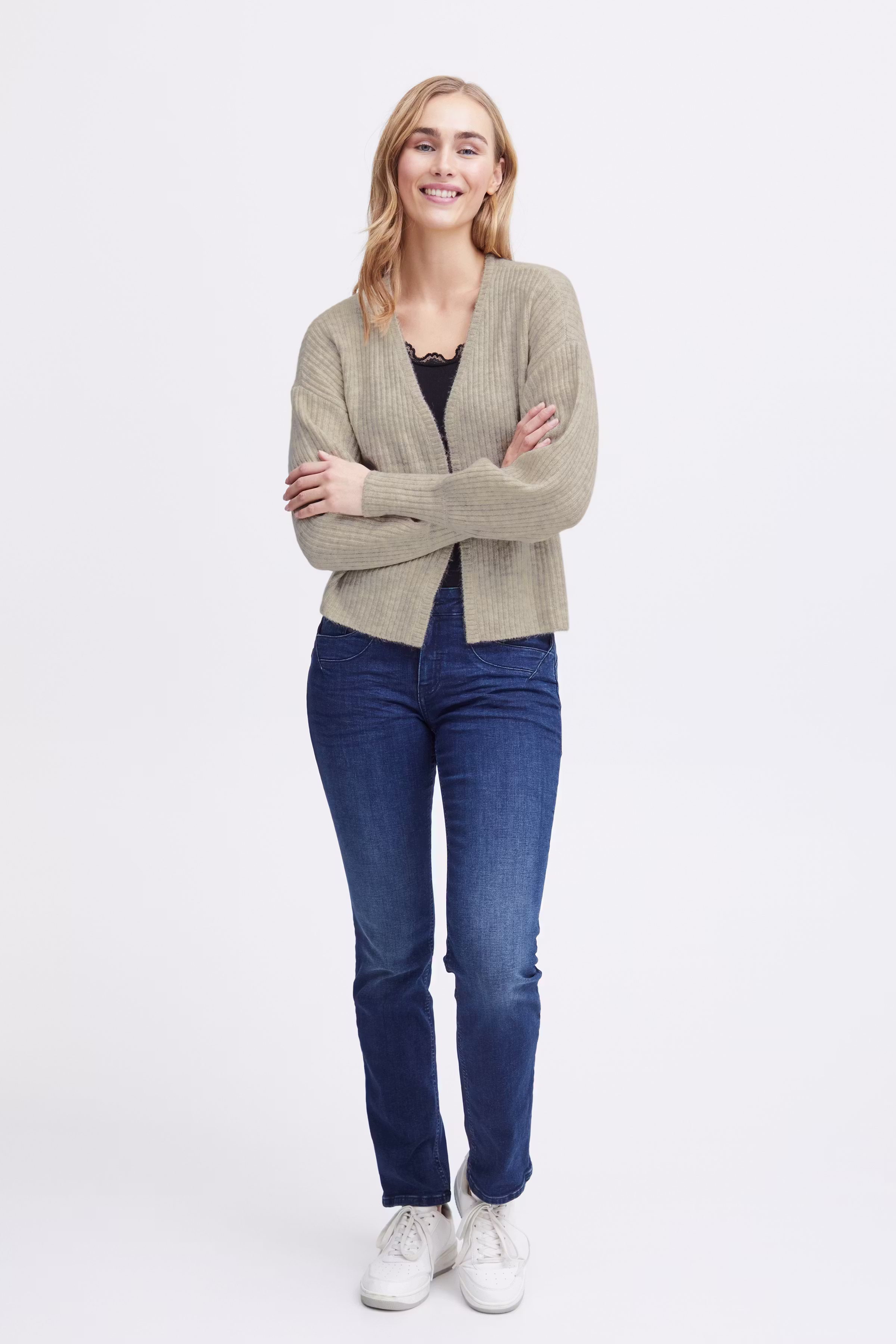 FRELVIRA Cardigan LOOKBOOK FRONT 20613277-200662