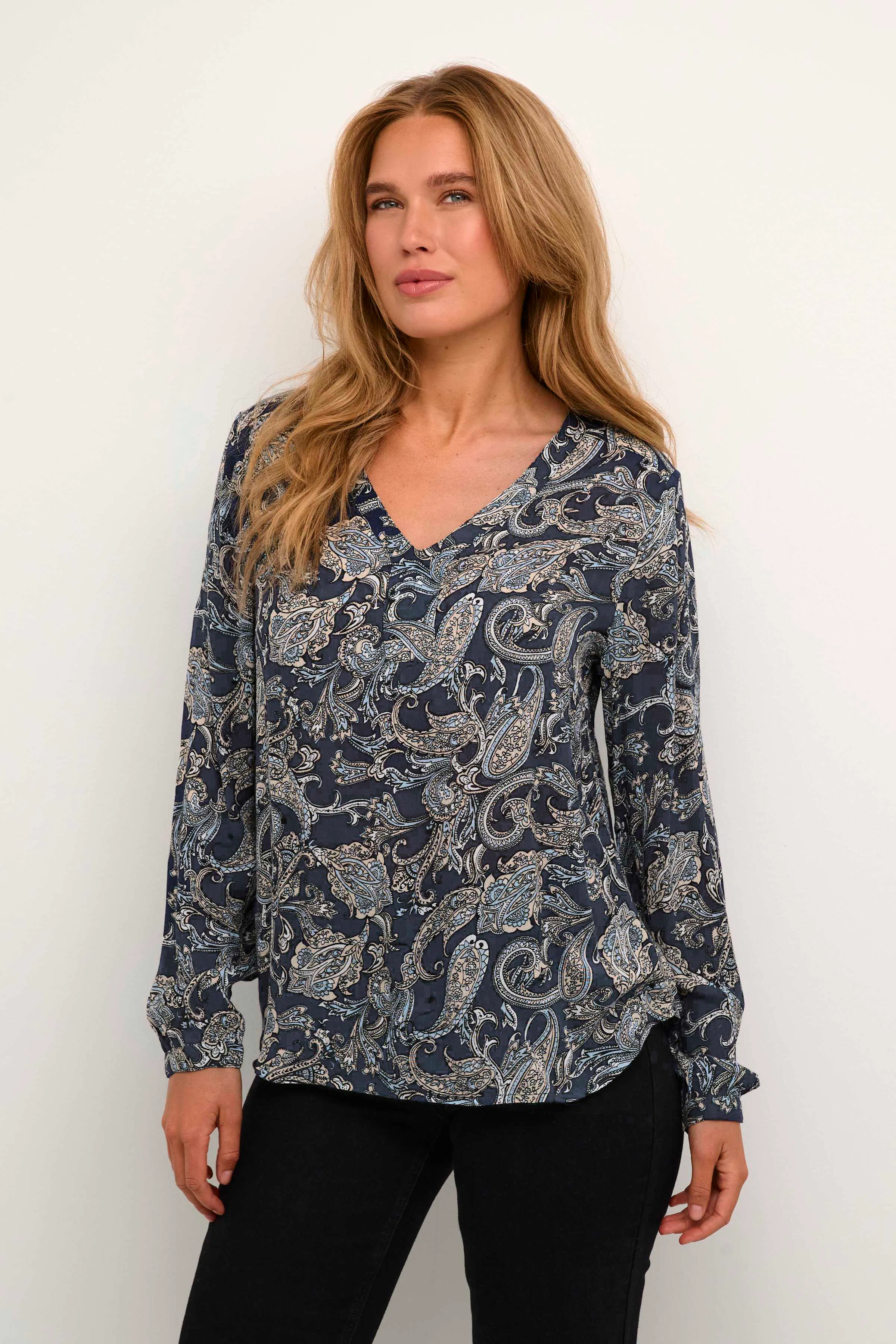 KAamber Blus LOOKBOOK FRONT 10508254-105318