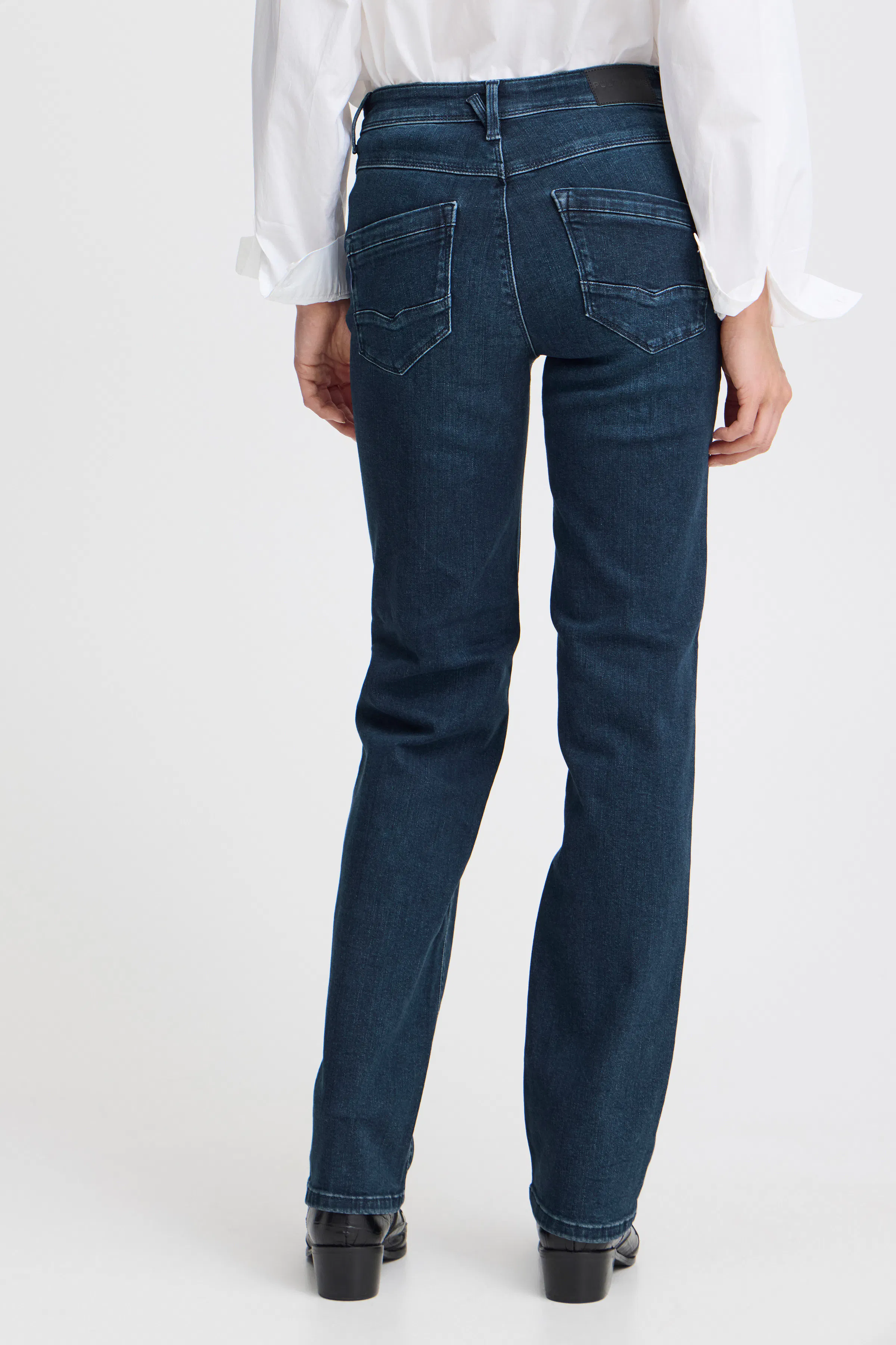 PZKAROLINA HW JEANS STRAIGHT L LOOKBOOK BACK 50205580-200002