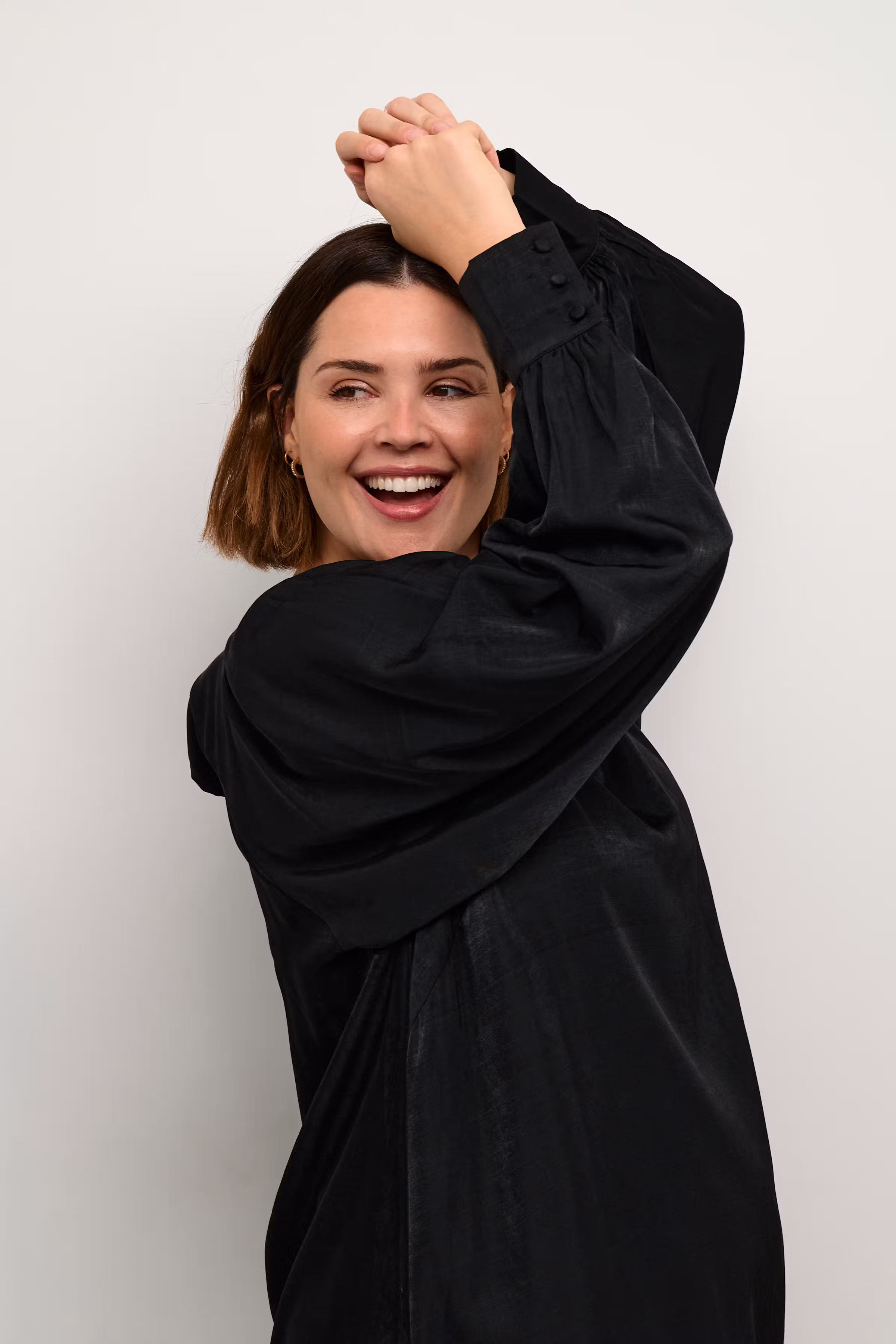 KChayli Robe LOOKBOOK DETAIL 10582762-100121