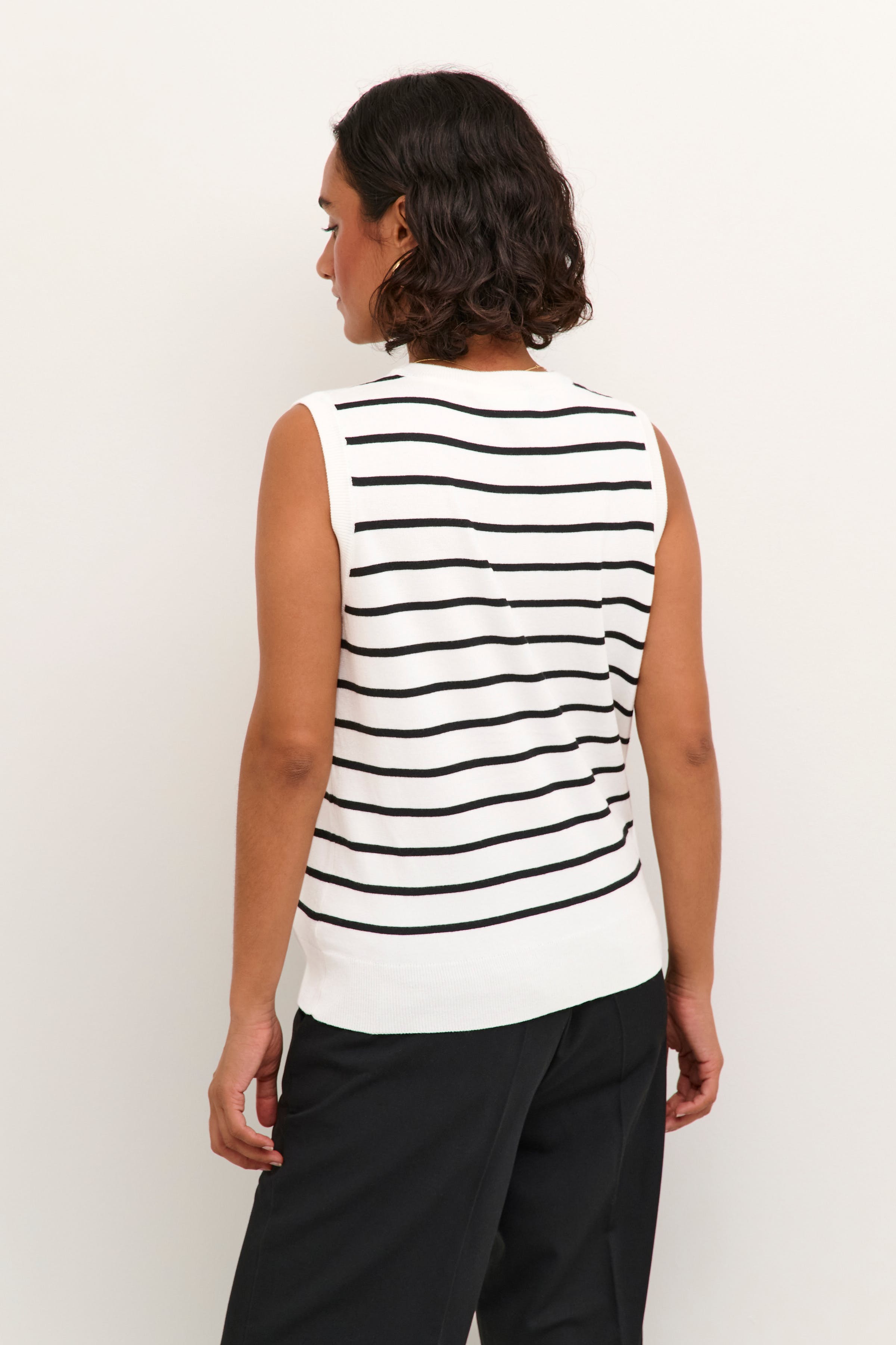 KAlizza Slipover LOOKBOOK BACK 10508539-105727