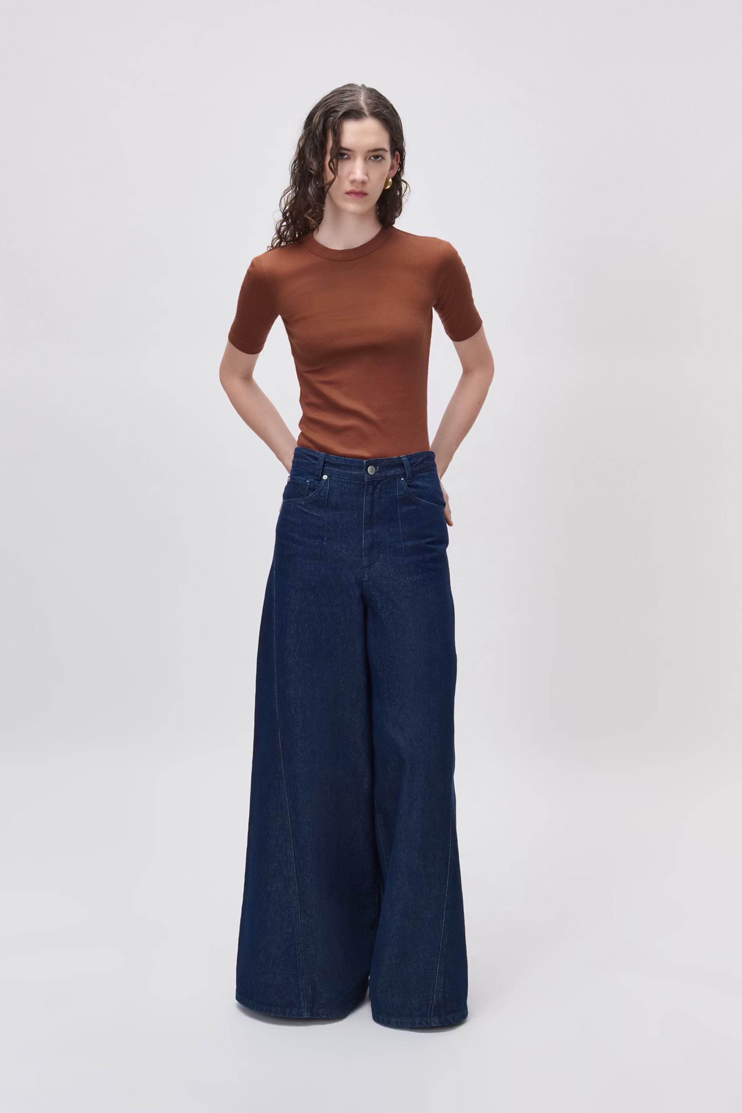 IOKRISTIN Top LOOKBOOK FRONT 30600546-BR208