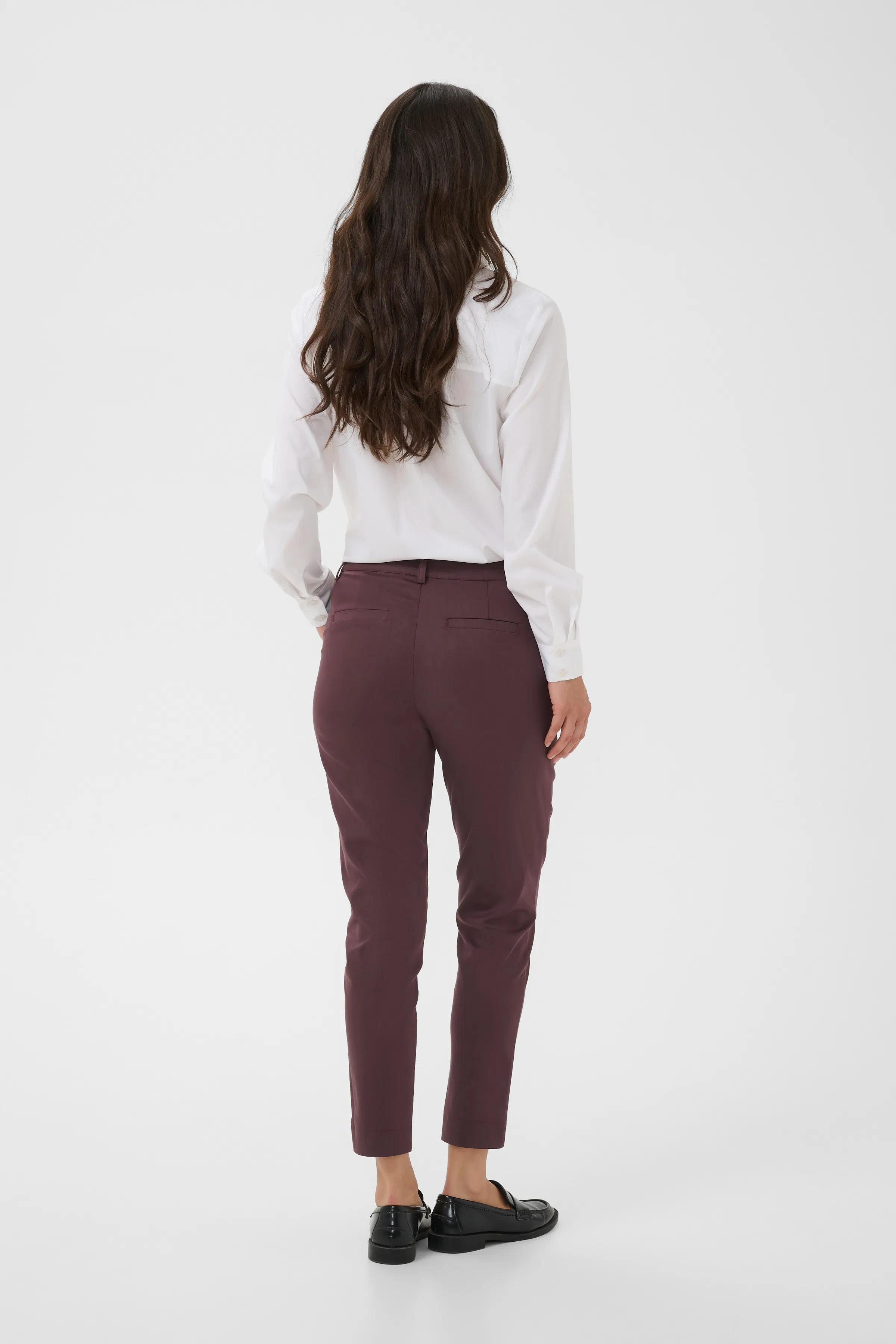 KAlea Bukser LOOKBOOK BACK 10505191-191619