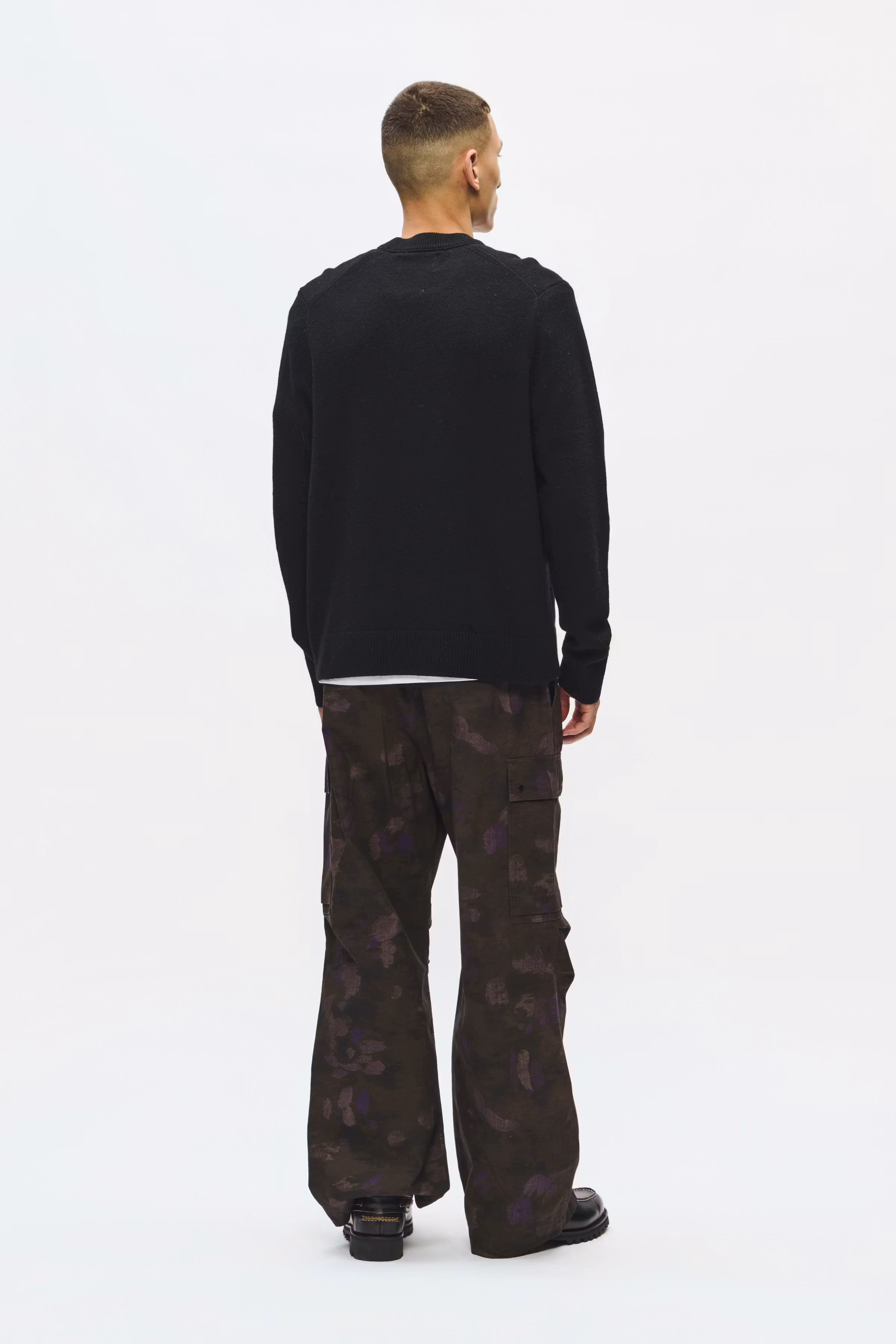 WWlogo Pullover LOOKBOOK BACK 30252198-303700