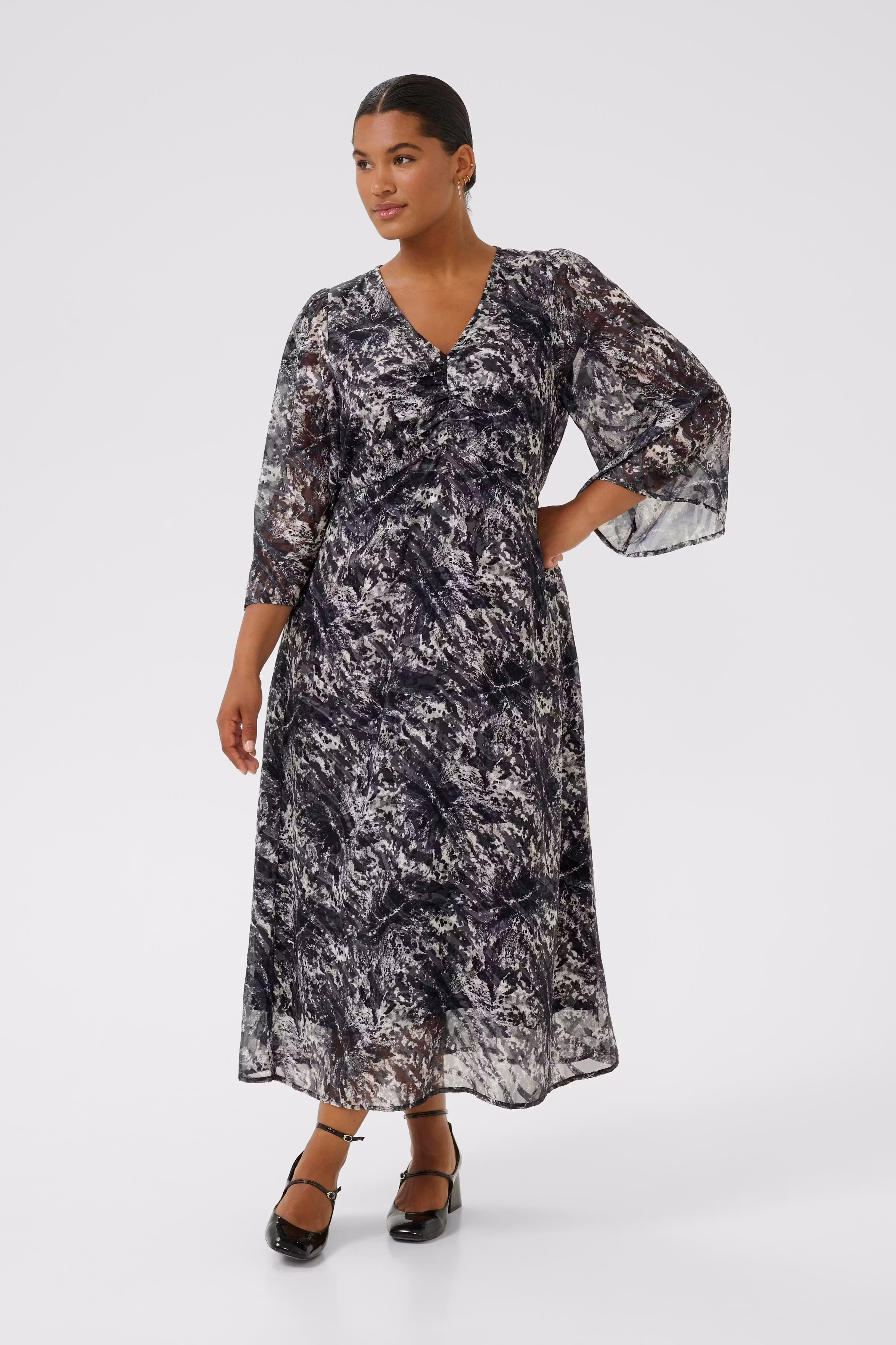 KCalicia Kjole LOOKBOOK FRONT 10583692-108203