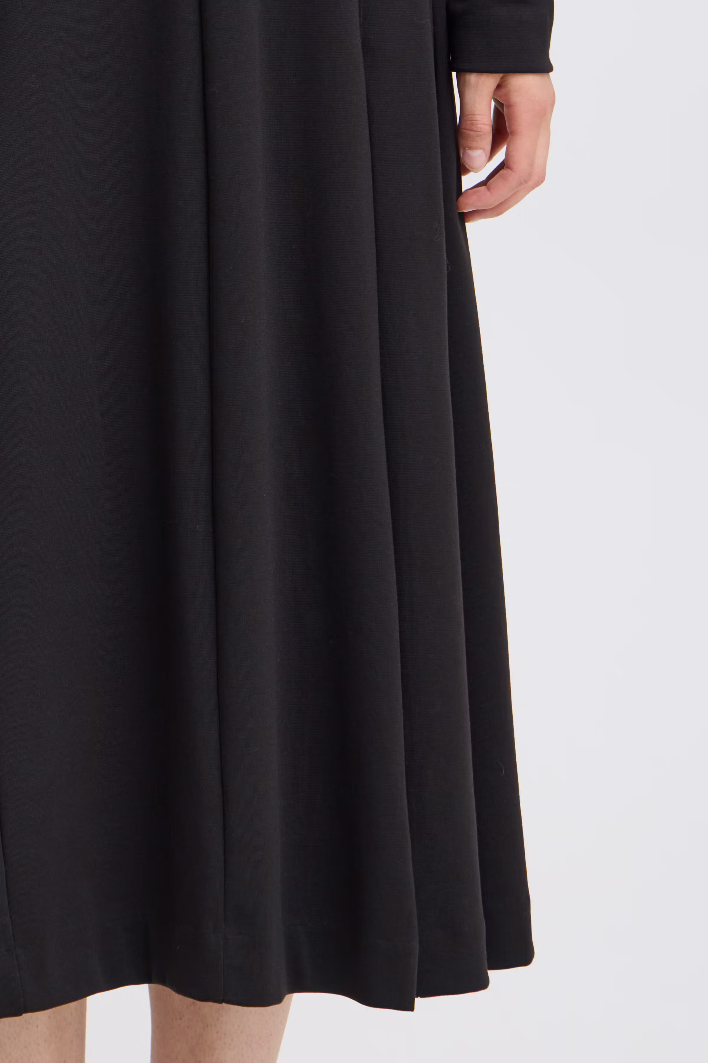 IHSIMONSE Kjole LOOKBOOK DETAIL 20121794-194008