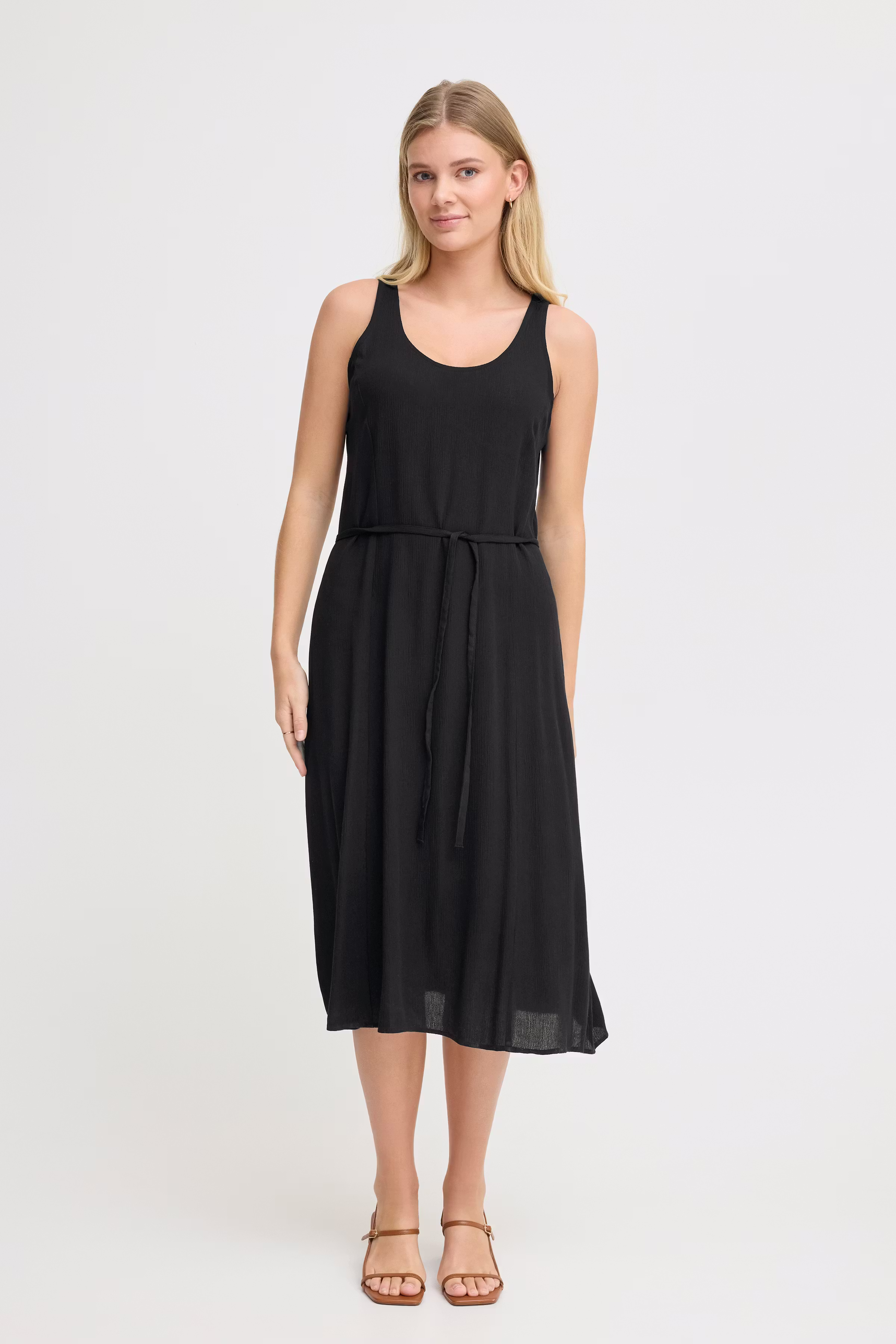 FREASE Dress LOOKBOOK FRONT 20615598-200113