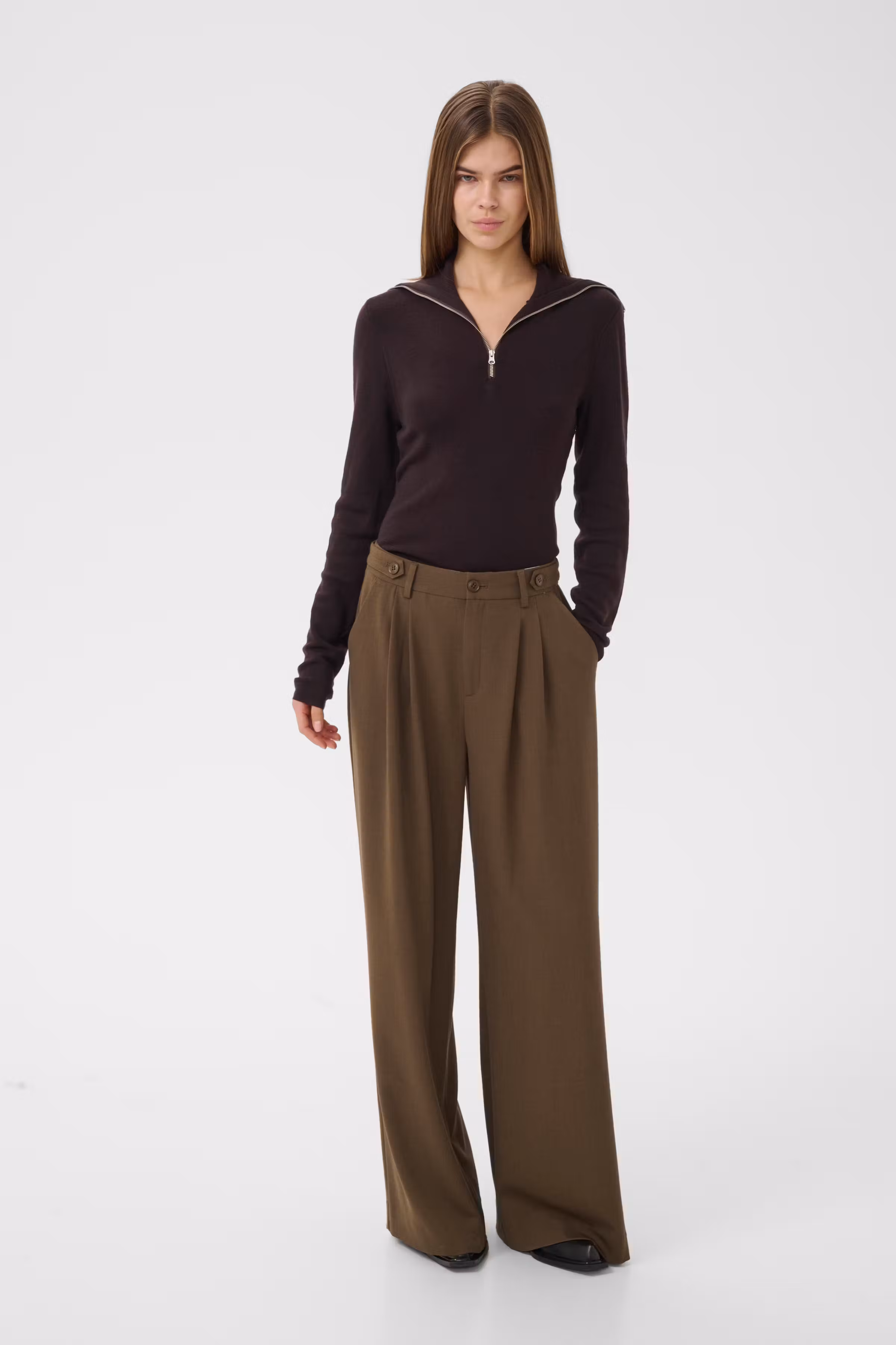 GZrosalie Pullover LOOKBOOK FRONT 10911657-191018