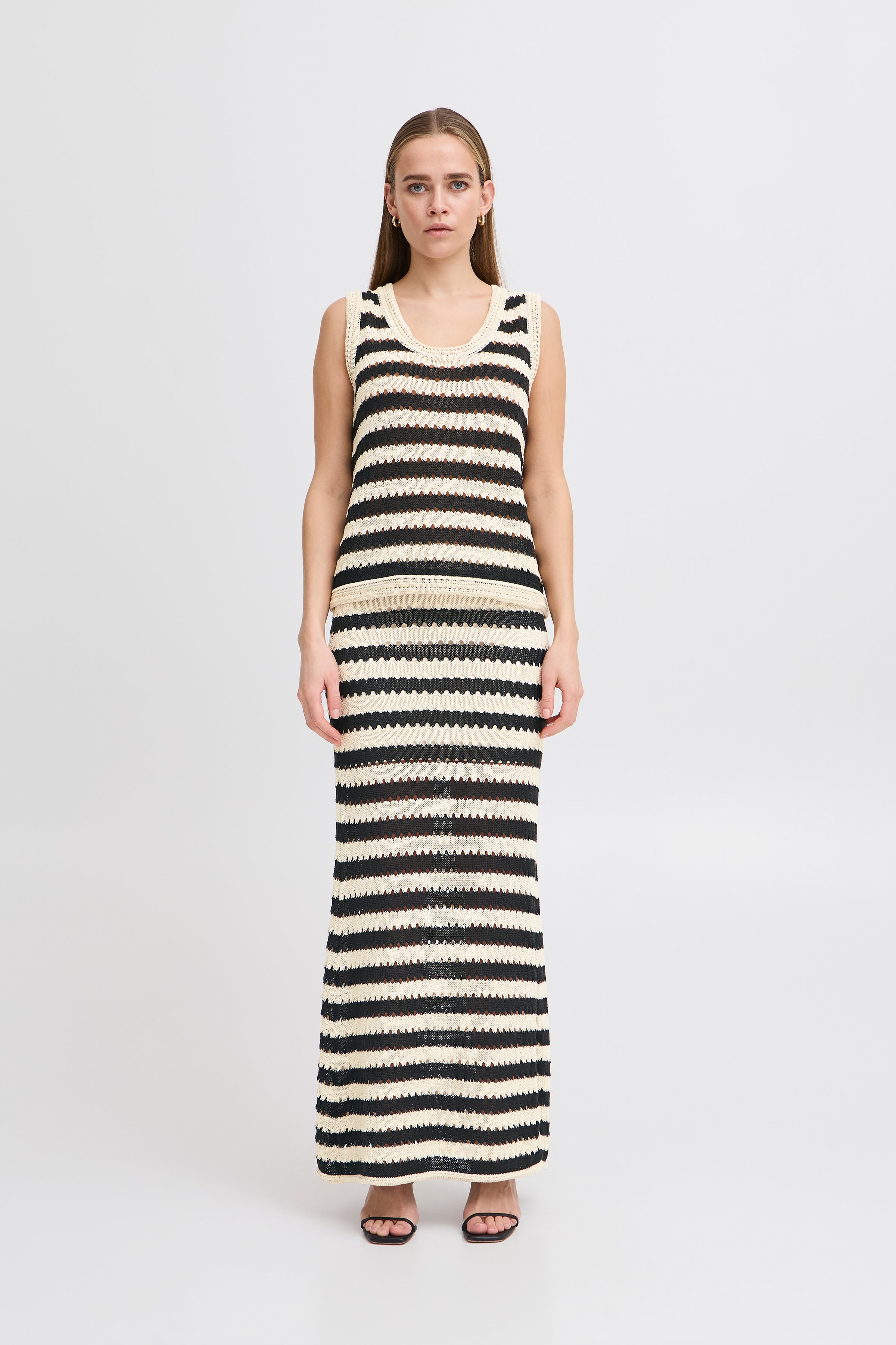 IHBIRDIS Sleeveless LOOKBOOK FRONT 20122873-203327