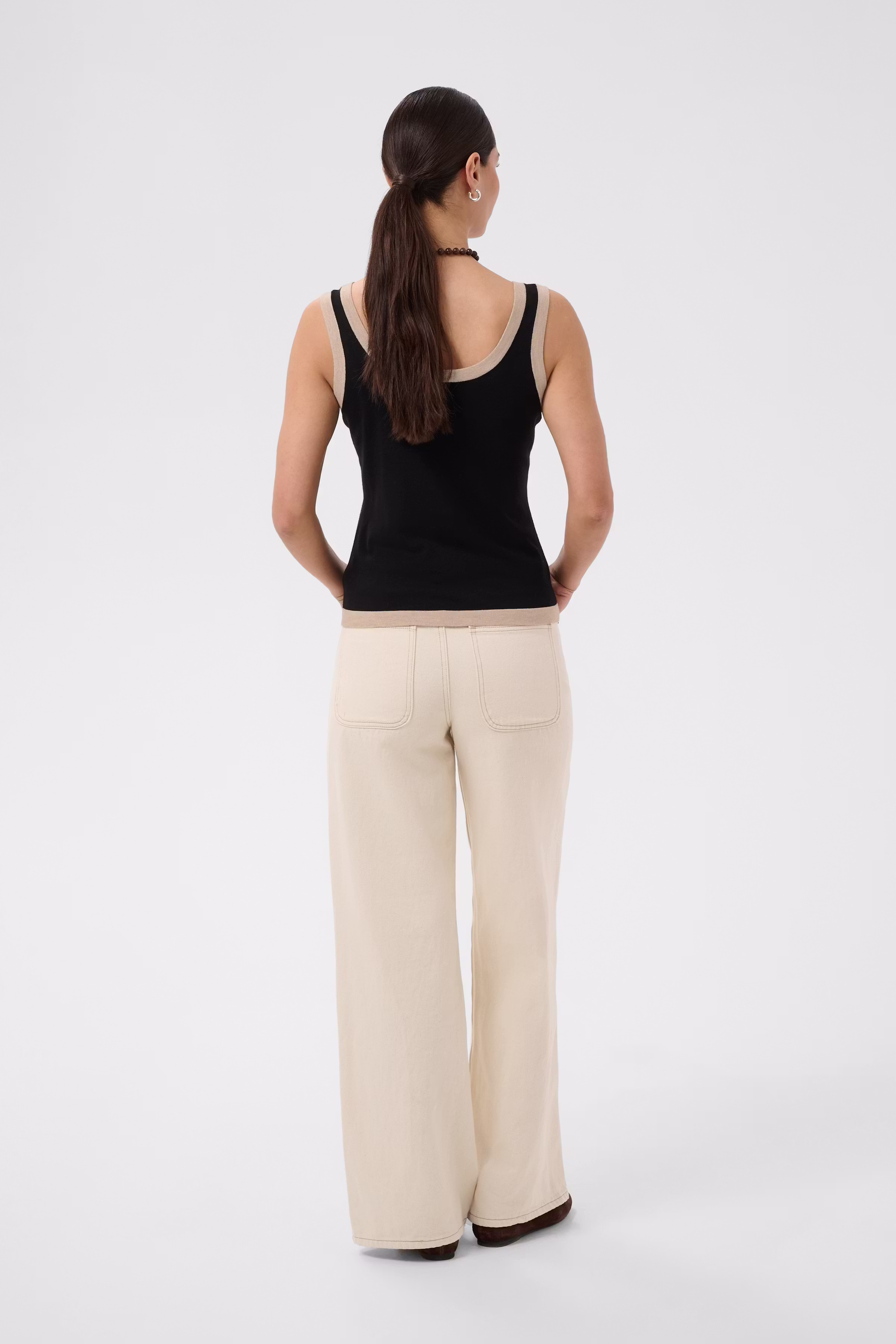 KAlizza Pullover LOOKBOOK BACK 10511972-100121