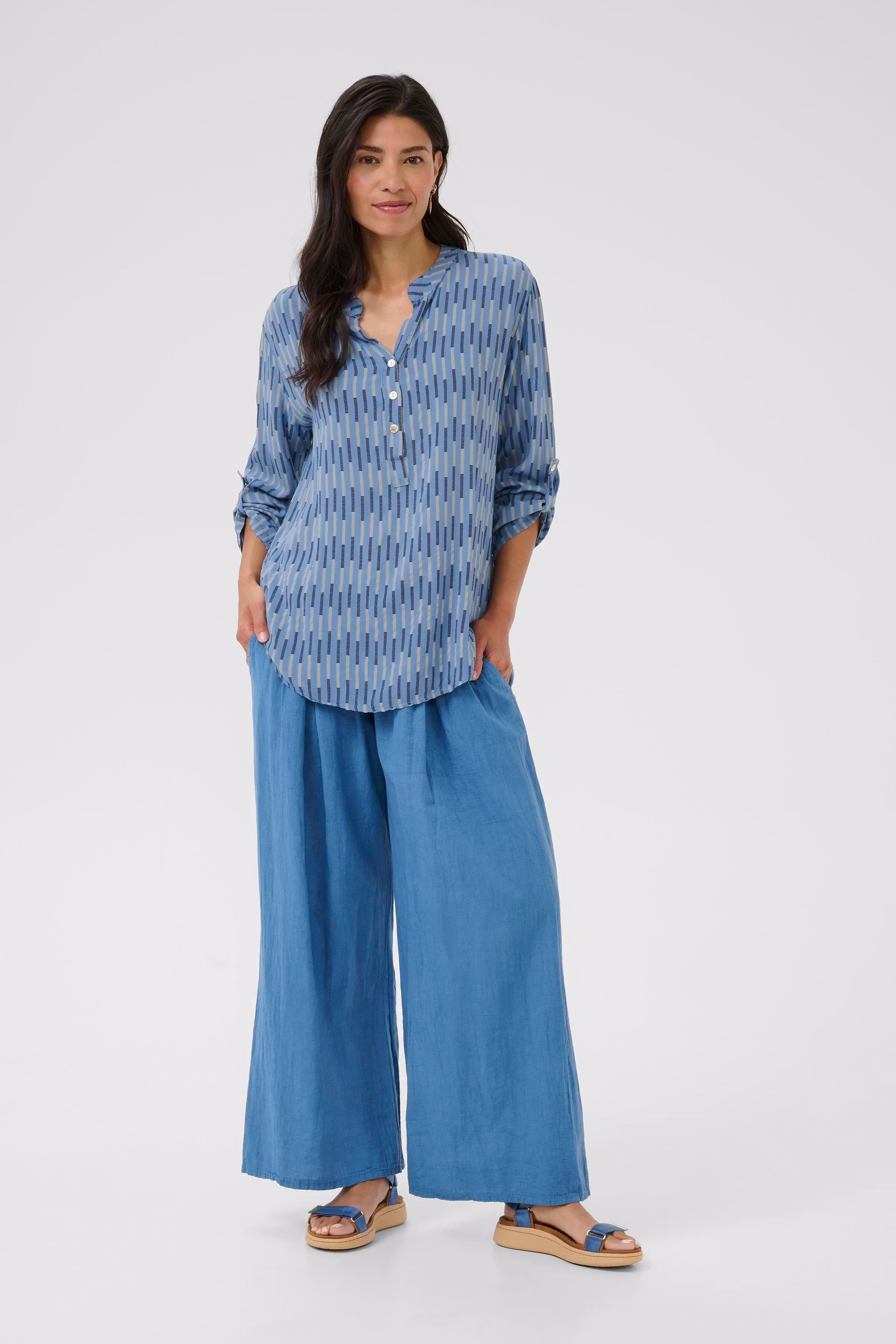 BPkicka Bluse LOOKBOOK FRONT 40103558-400885