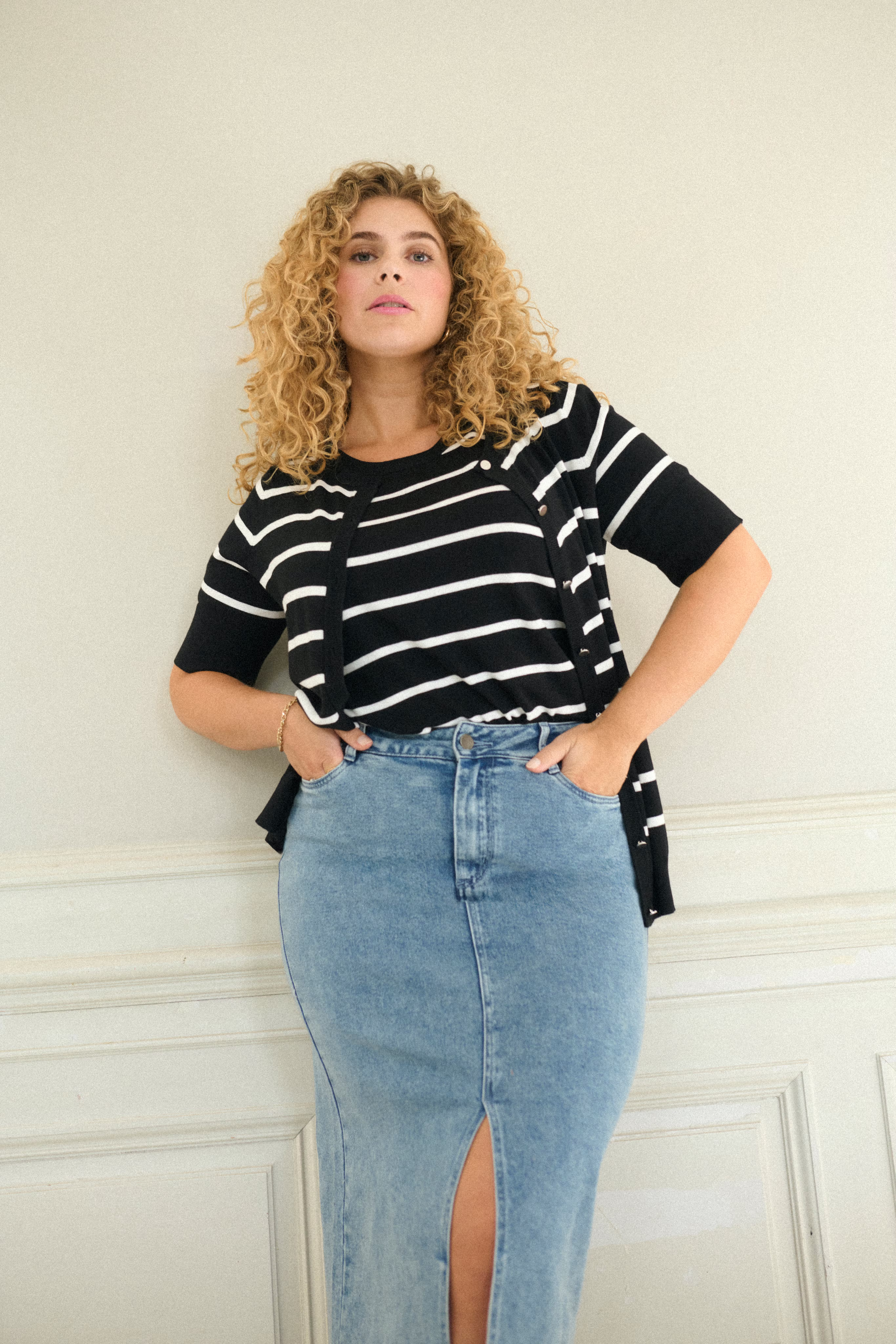 KClizzy Cardigan LOCATION NONE 10583105-107263