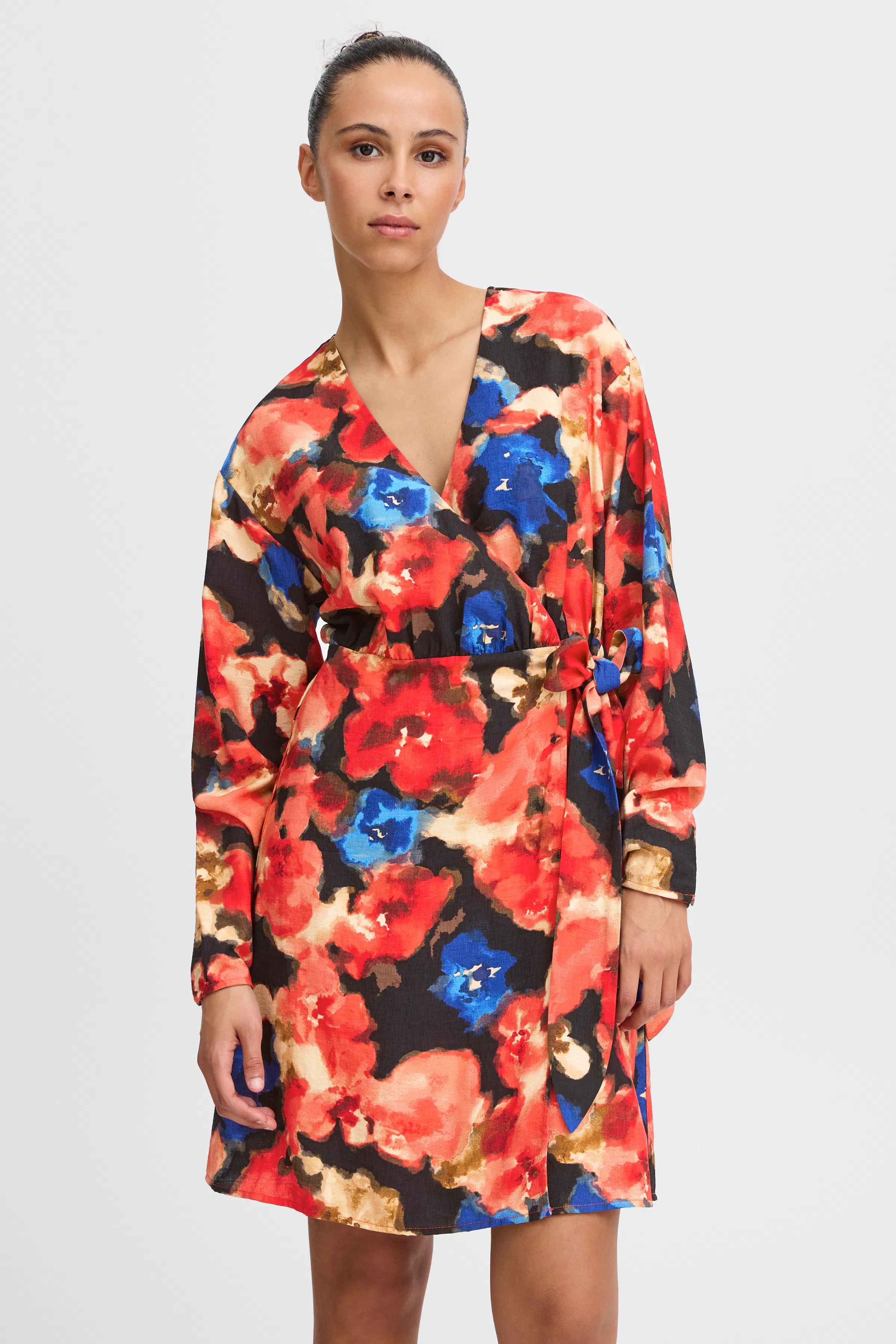IHESTAVO Kleid LOOKBOOK FRONT 20121824-203712