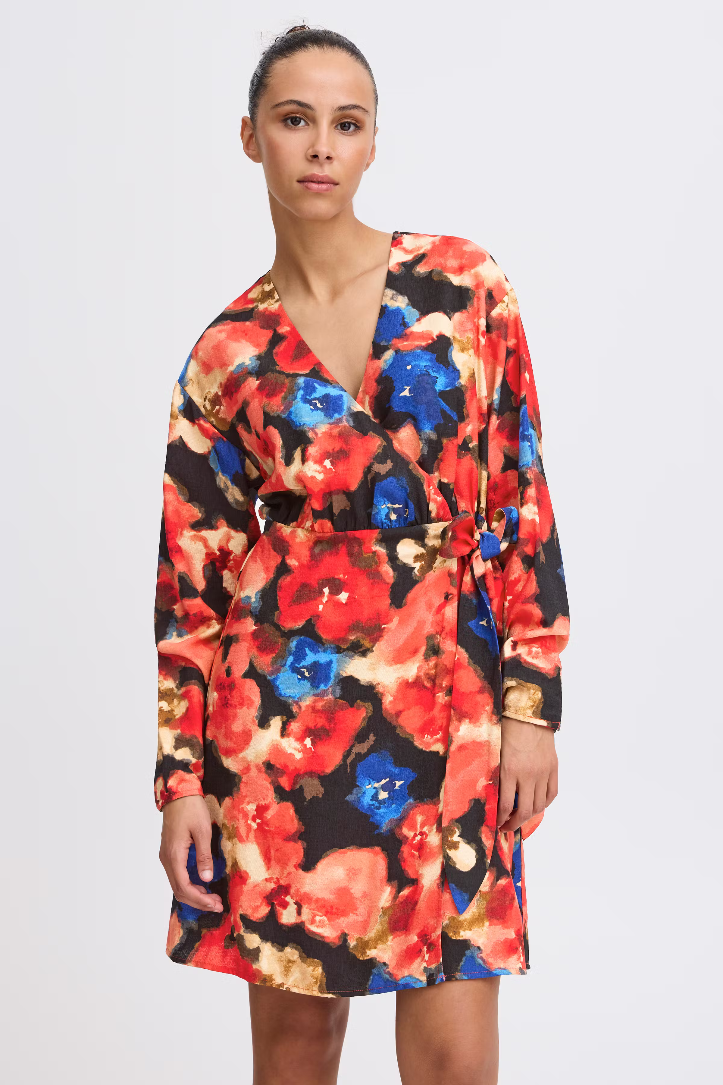 IHESTAVO Kleid LOOKBOOK FRONT 20121824-203712