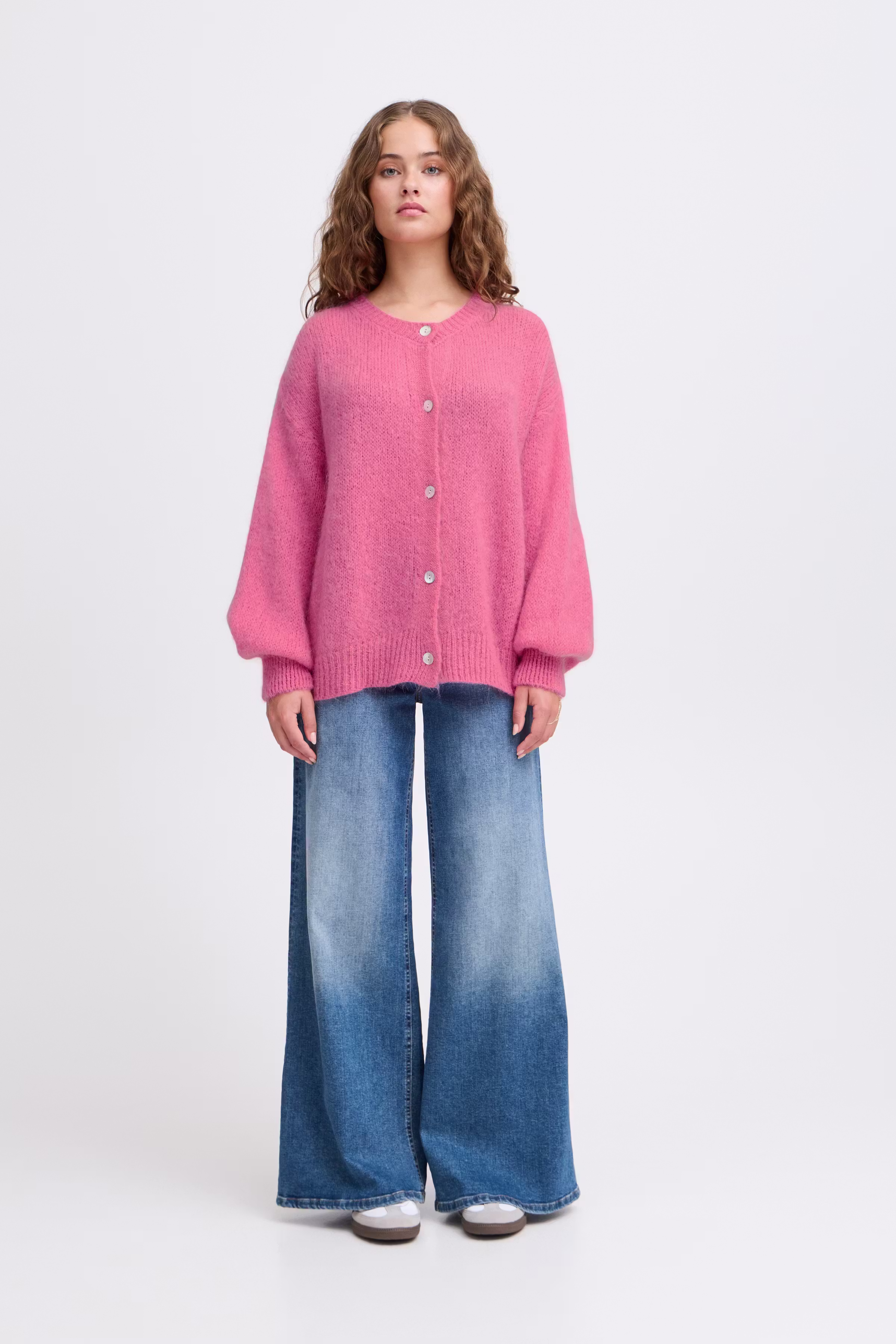 IXMARITA Cardigan LOOKBOOK FRONT 20123258-172120
