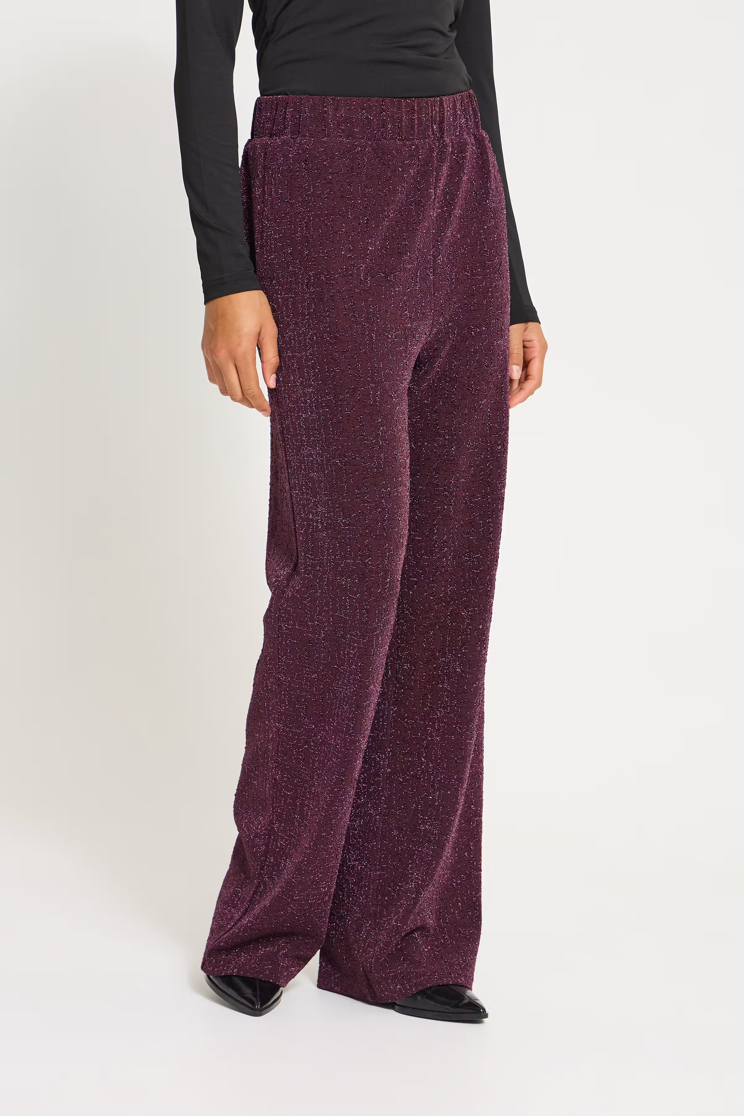 IHNAREEN Hose LOOKBOOK FRONT 20127063-191619