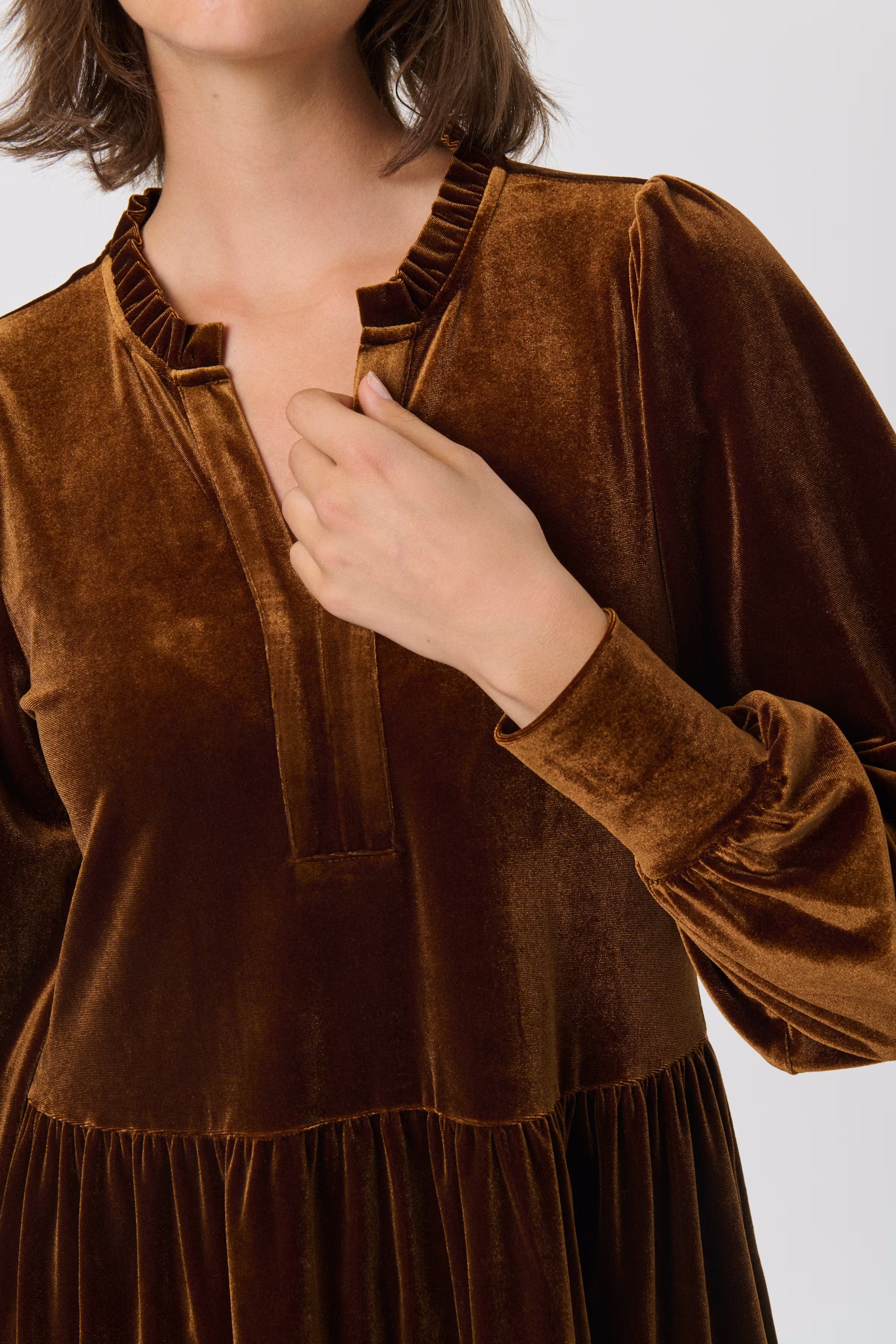 ViggasePW Dress LOOKBOOK DETAIL 30306576-191227