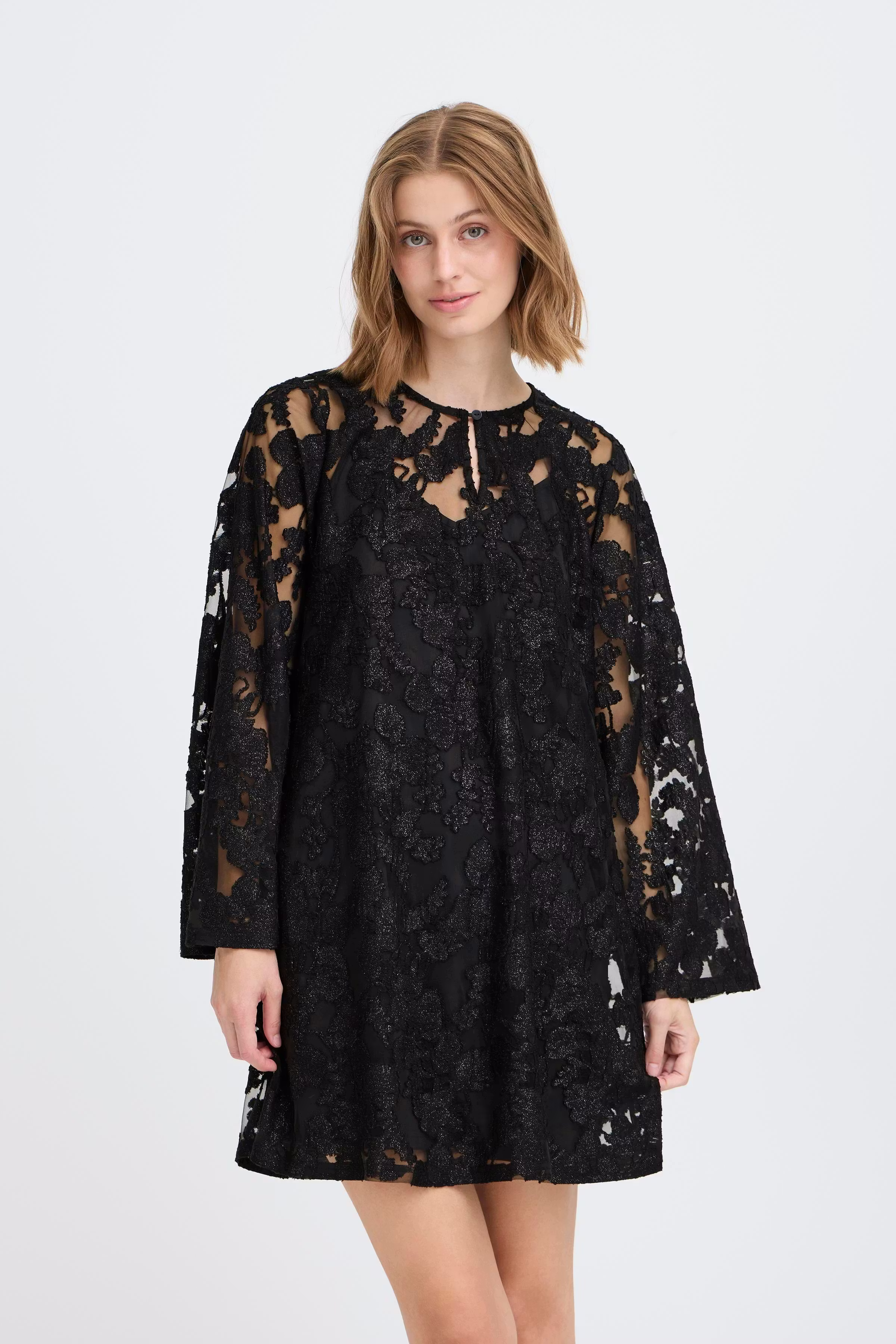 IHLINEO Kjole LOOKBOOK FRONT 20124710-194008