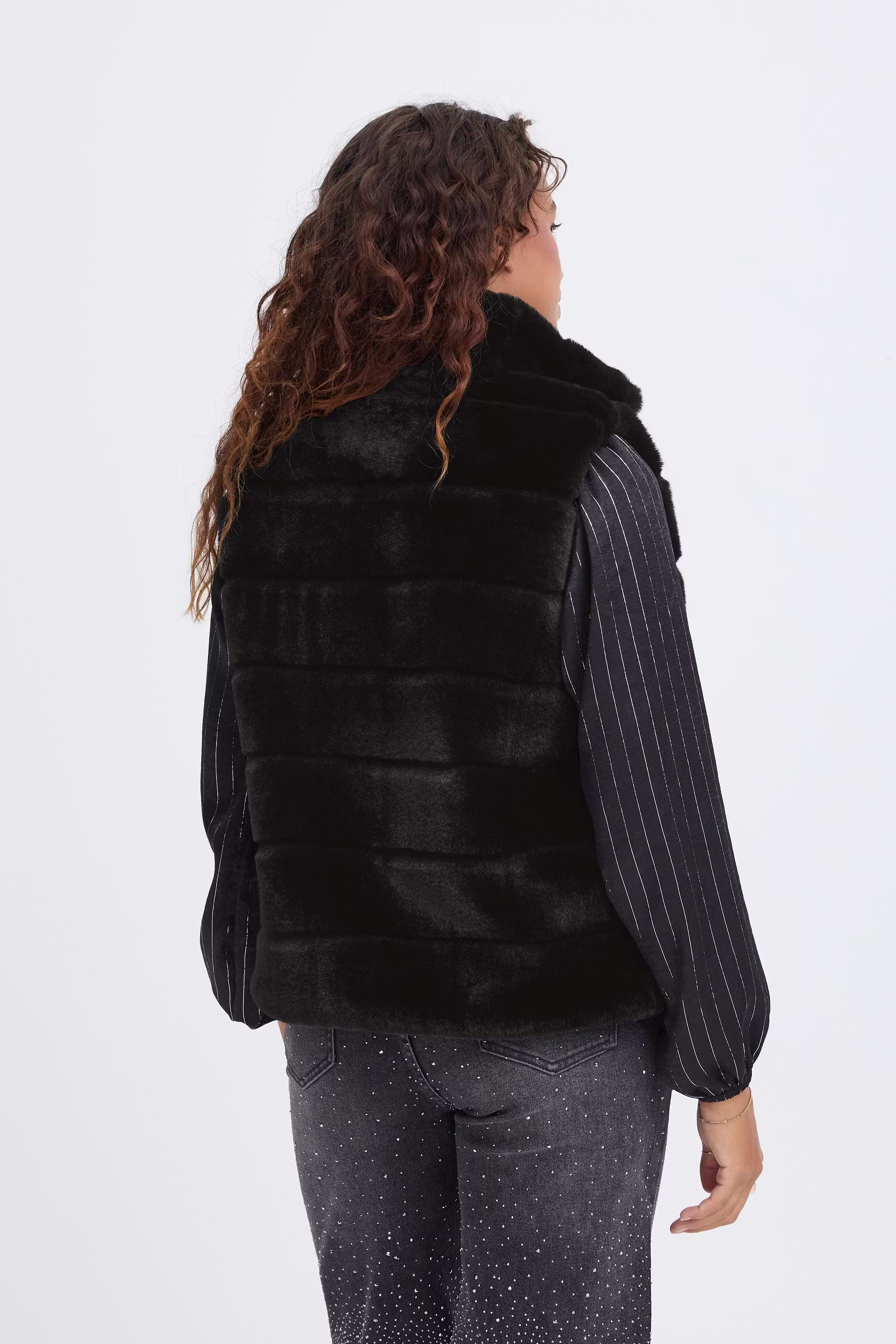 SBMELLA Vest LOOKBOOK BACK 22101096-190303