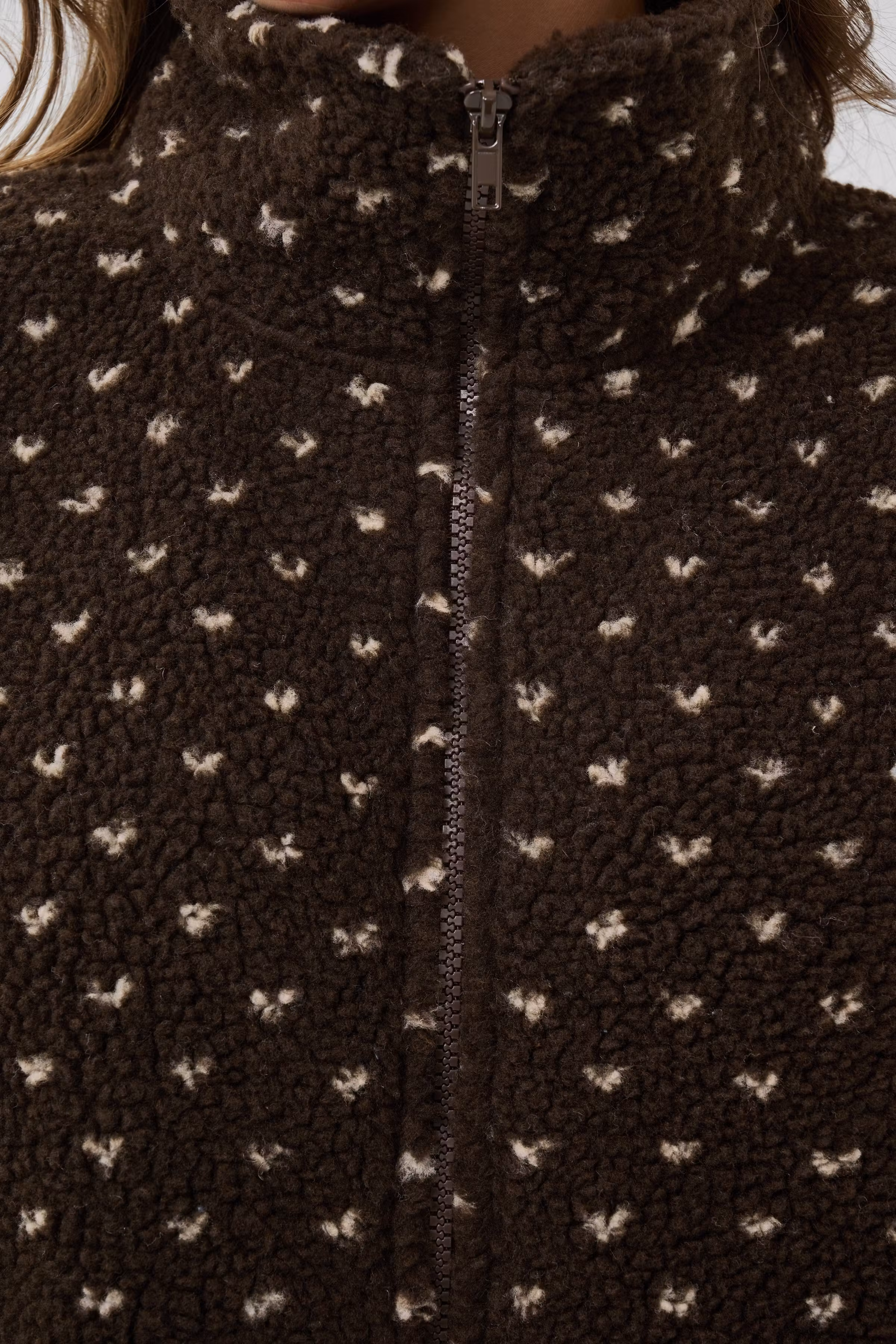 TuviaSZ Outerwear LOOKBOOK DETAIL 30515780-305634