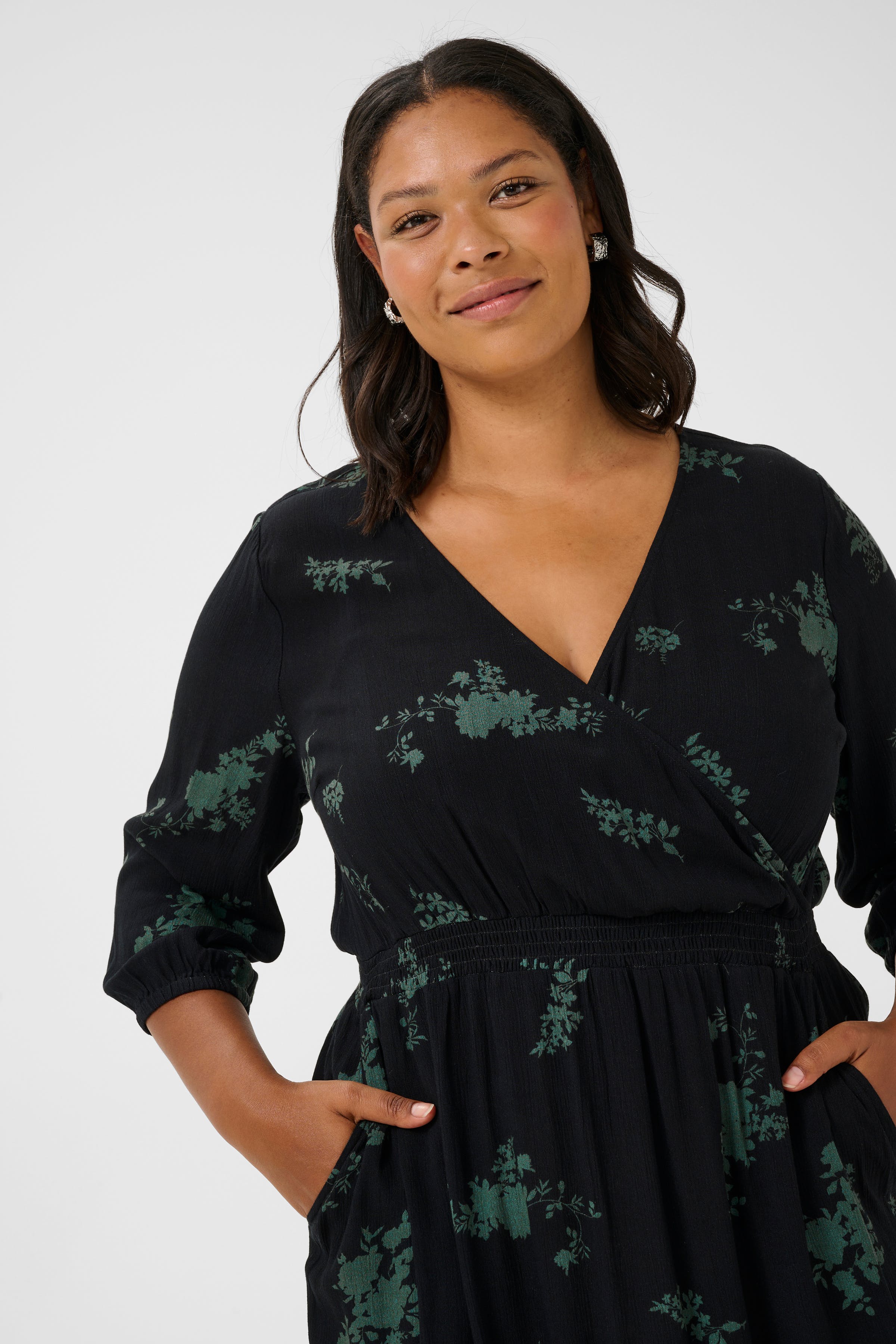 KCjina Dress LOOKBOOK DETAIL 10583303-107693