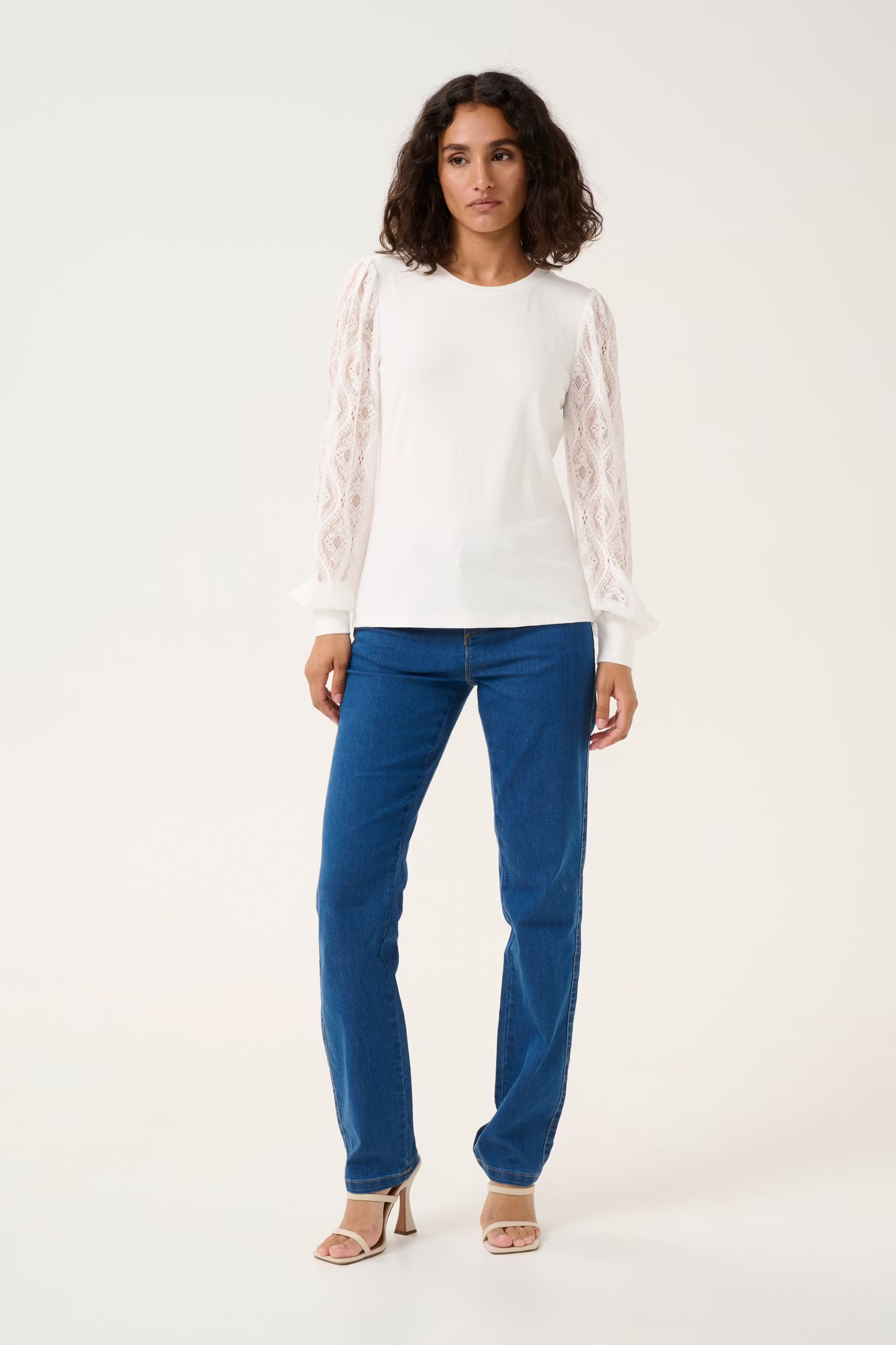 KAnima Bluse LOOKBOOK FRONT 10509520-110602
